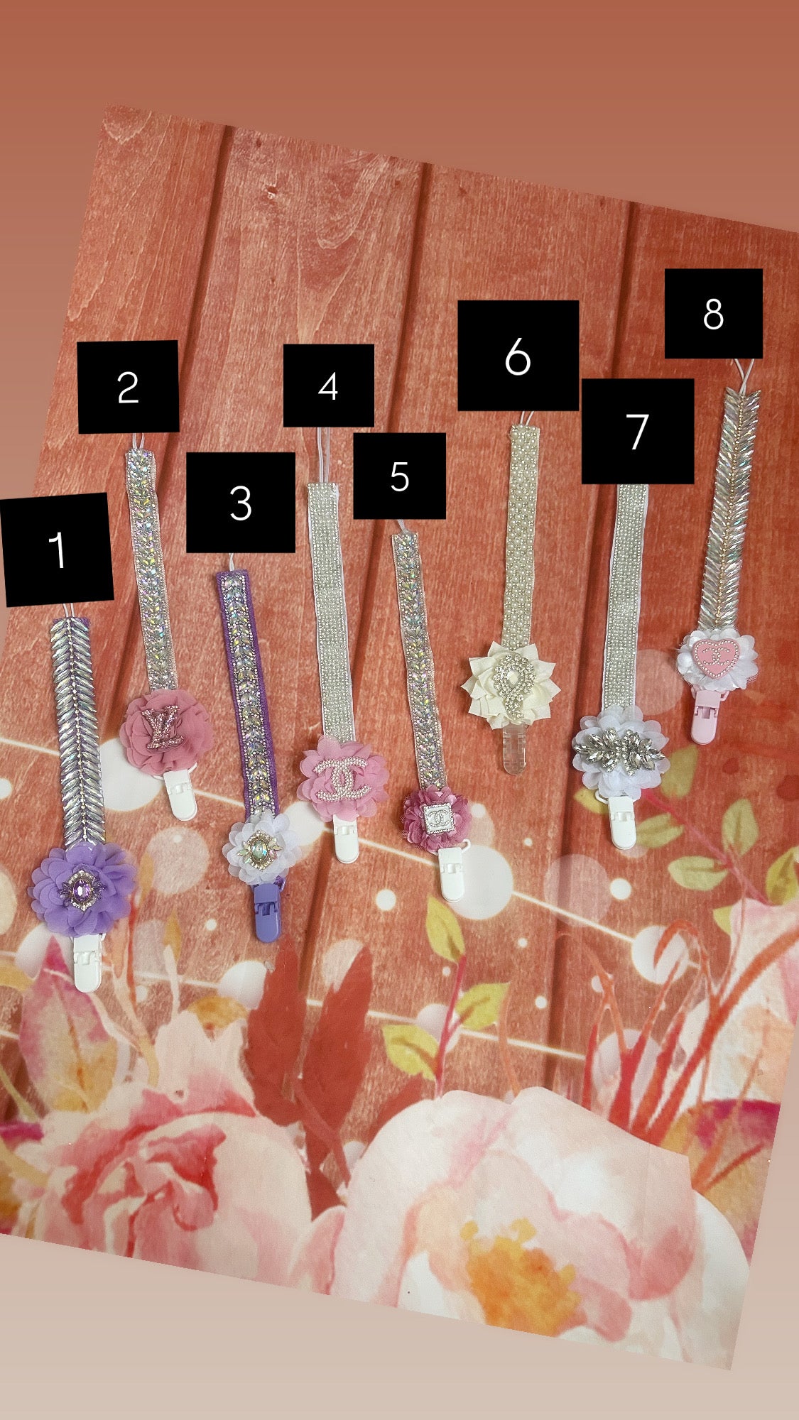 Baby pacifier clip