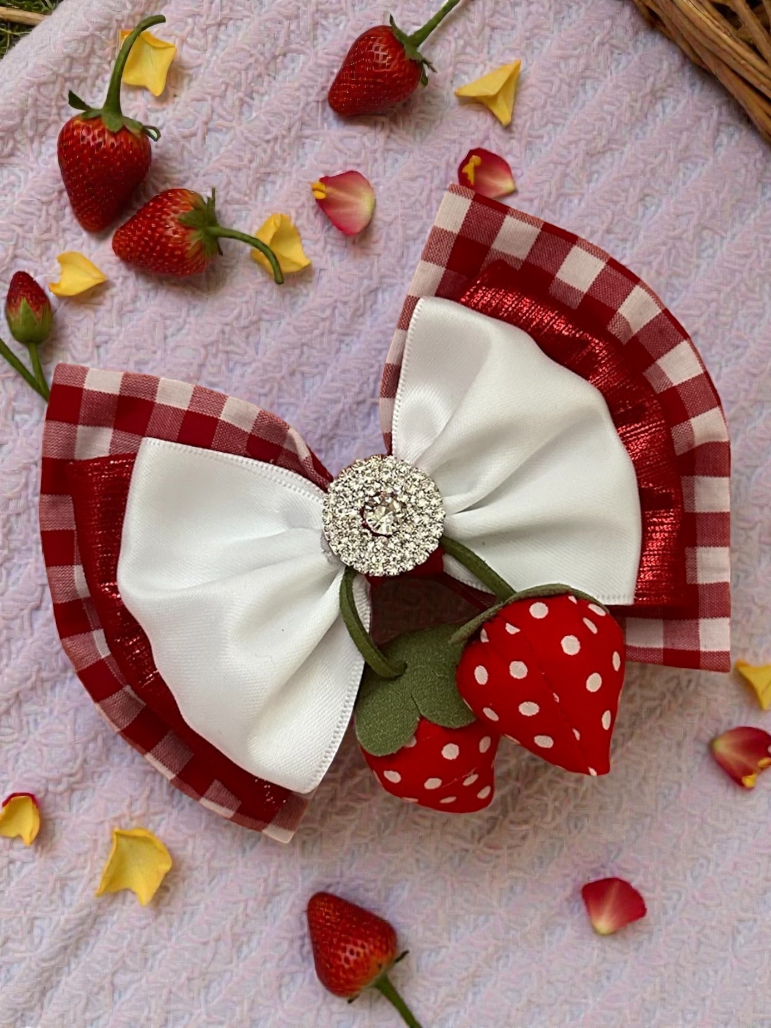 Strawberry 5 inch clip