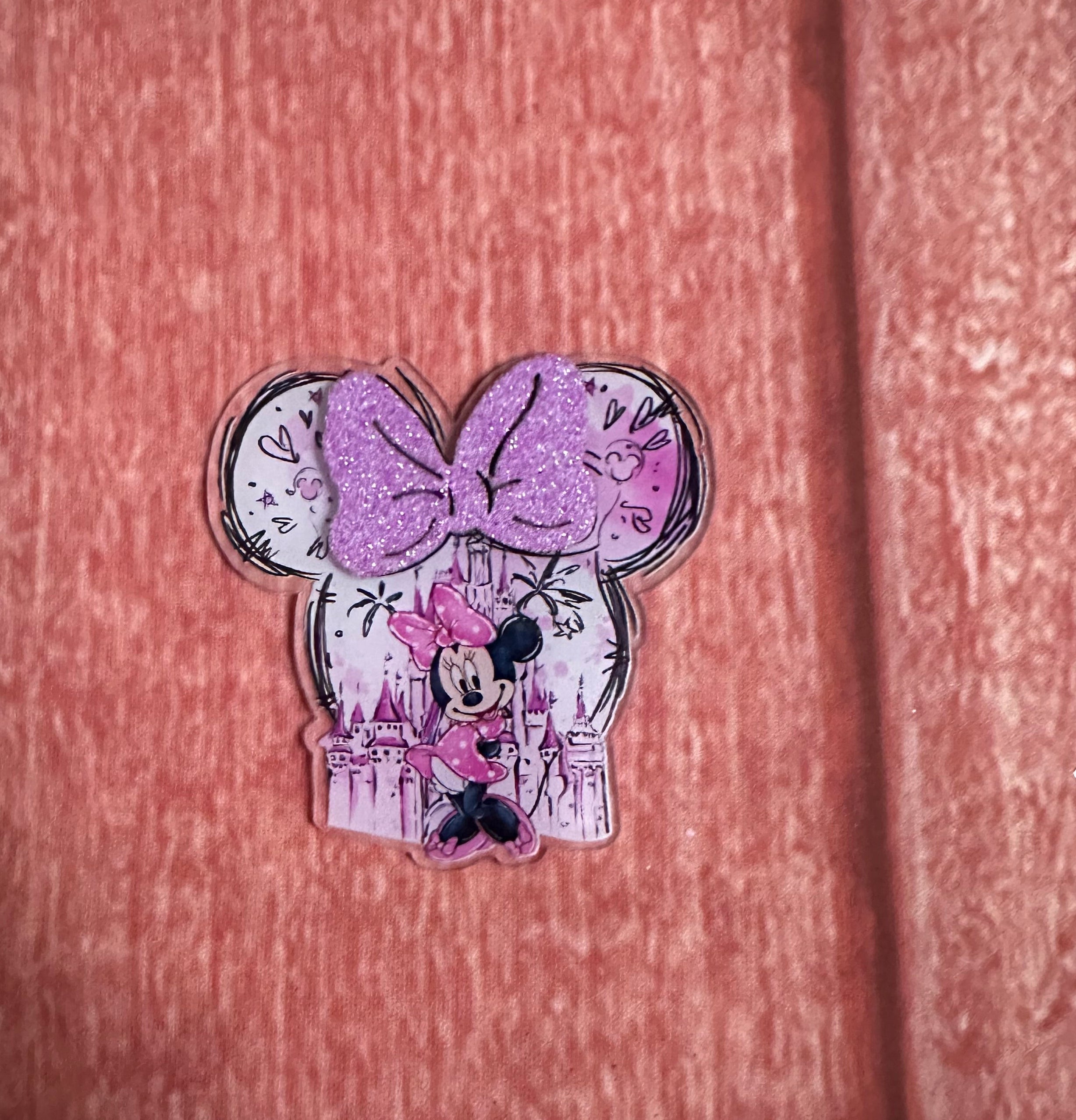 Velcro center Minnie Mouse