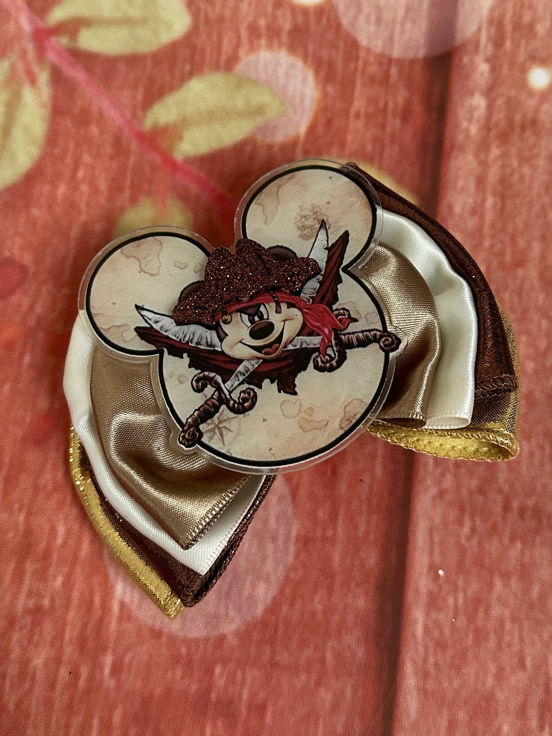 Mickey pirate piggy bow