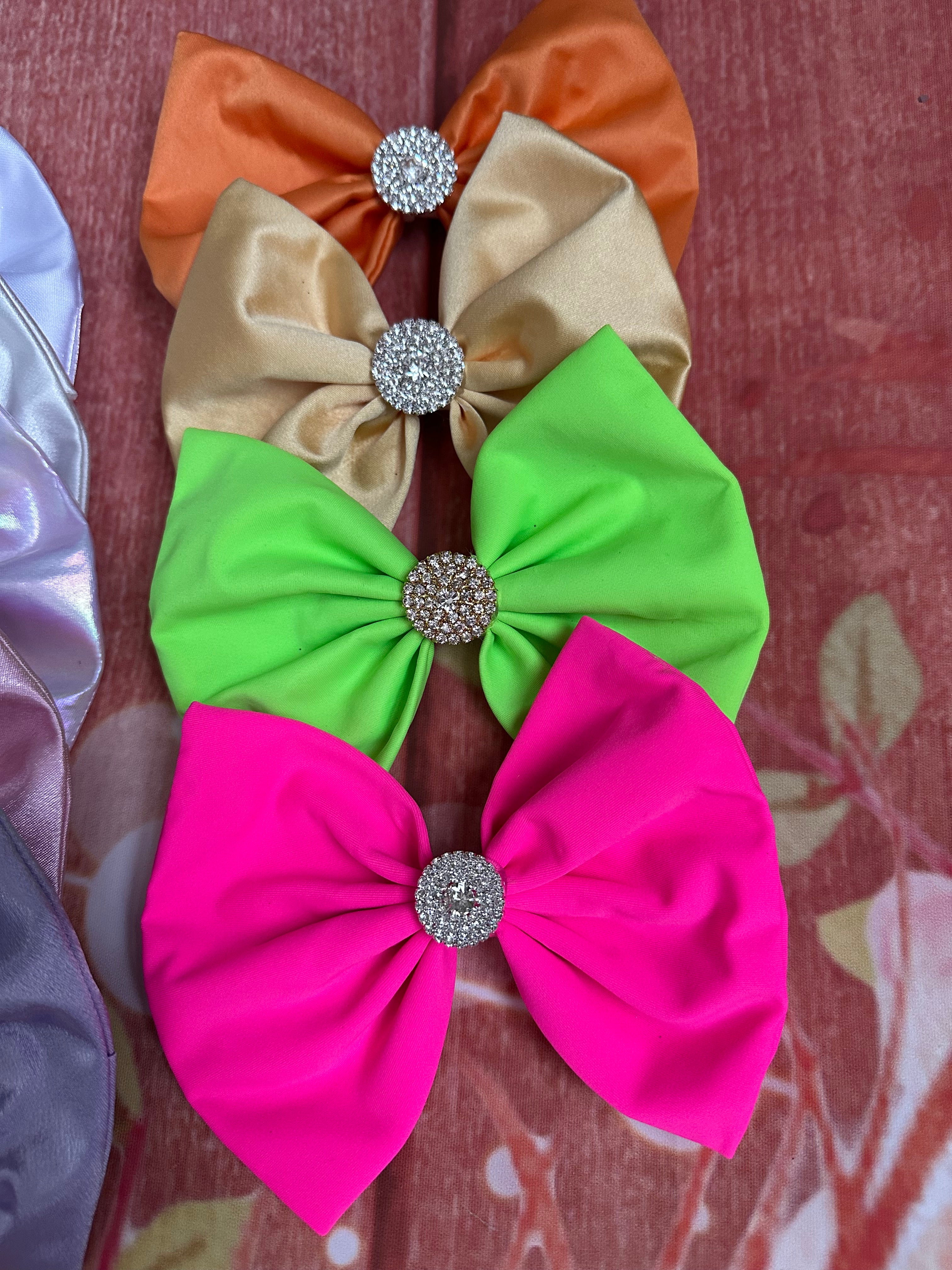 5 inch Solid color hair bow