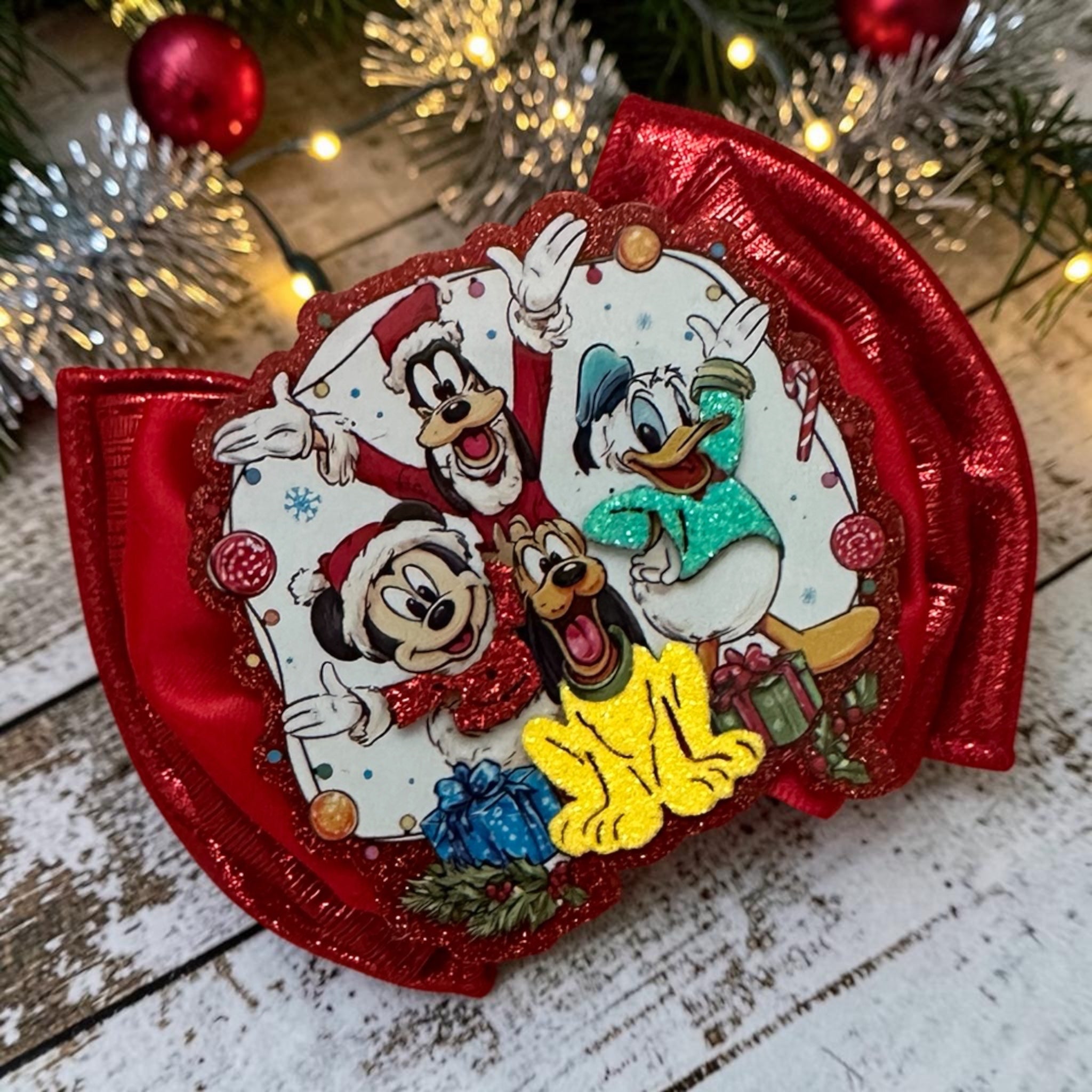 Disney Christmas xl piggy bow