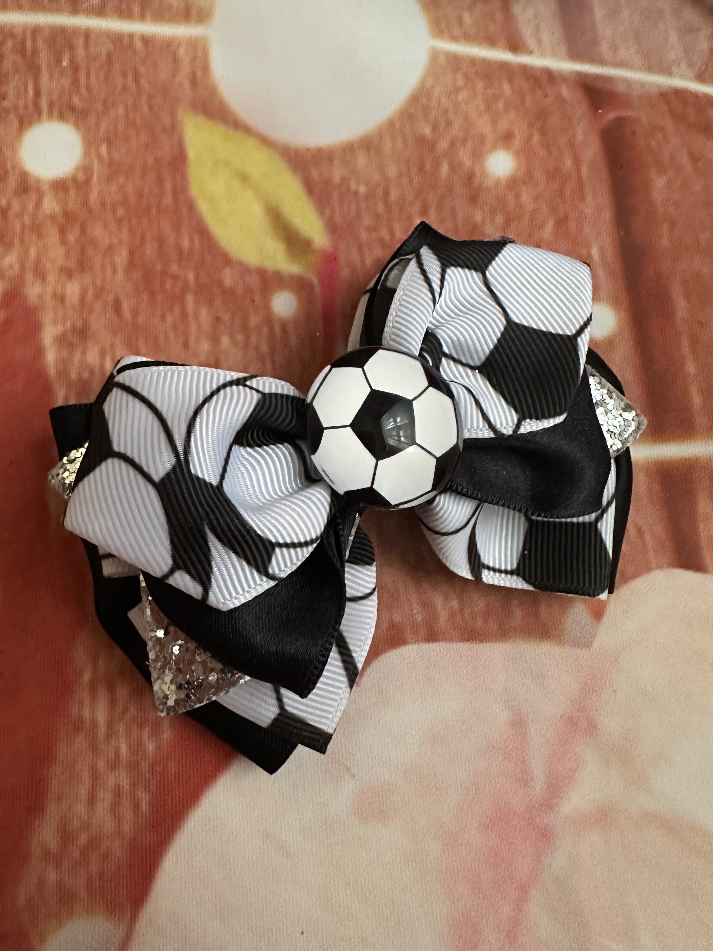 Soccer piggy clip