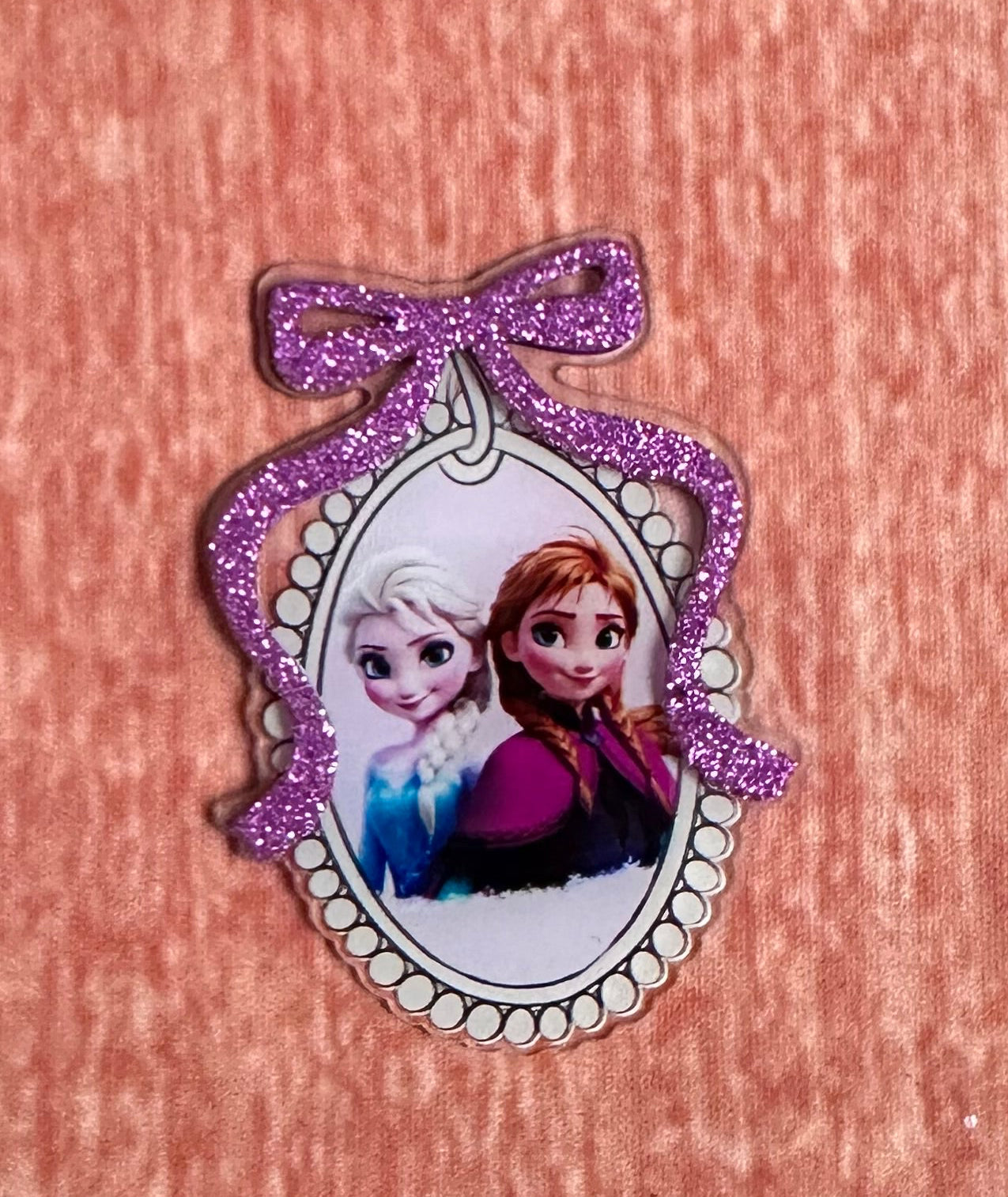 Velcro center frozen Elsa and Anna