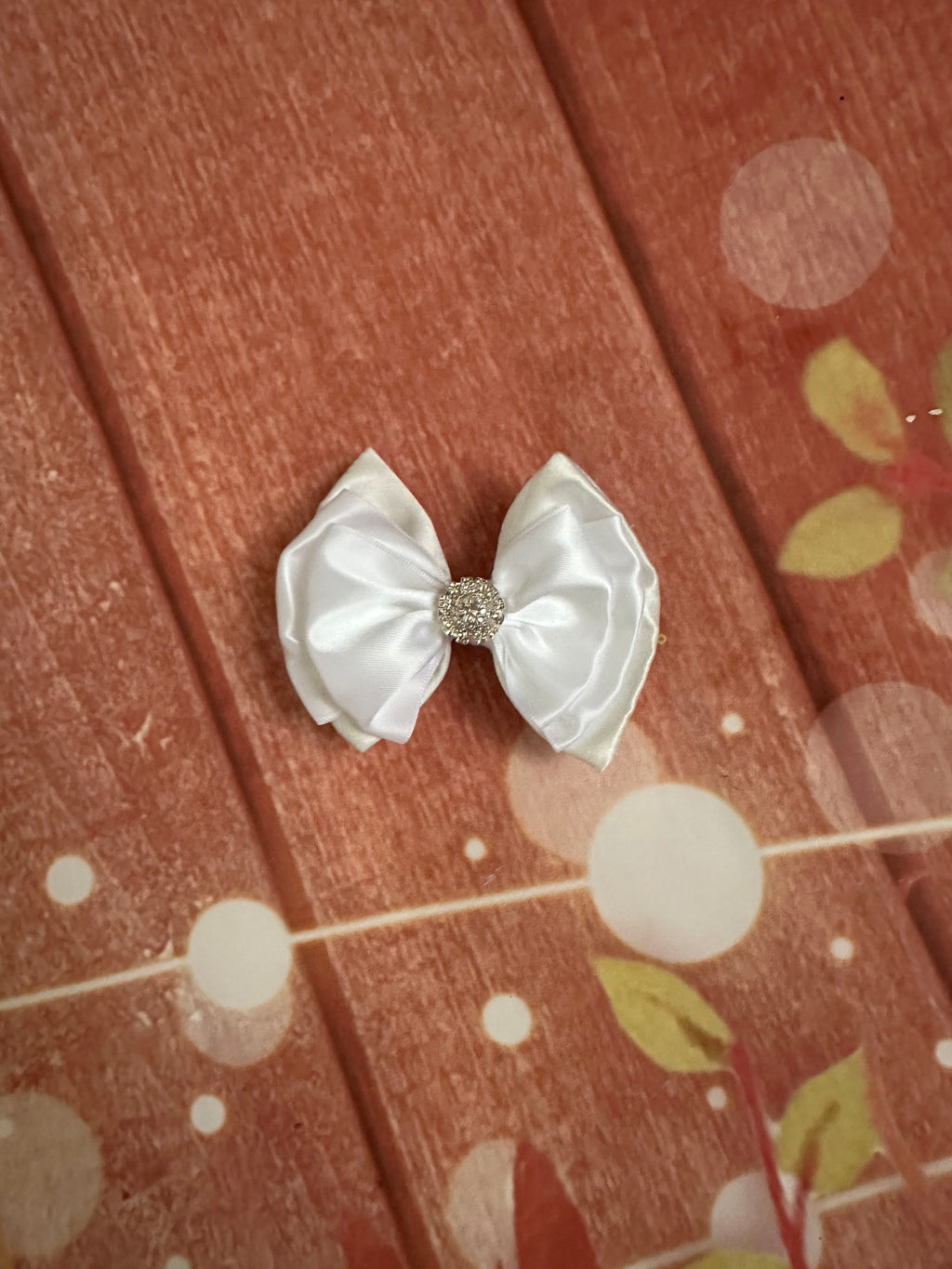 All white piggy clips