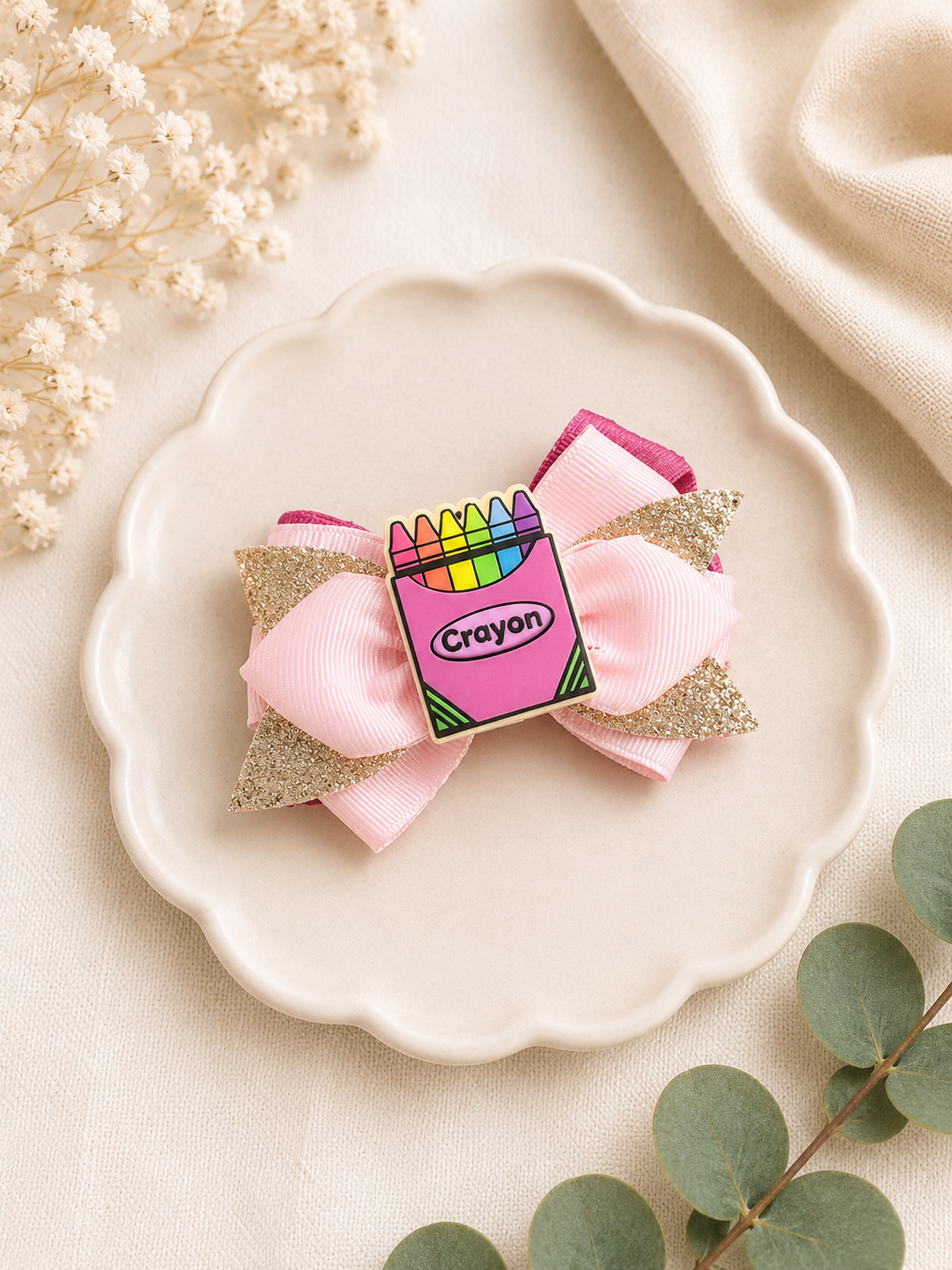 Crayon piggy clip