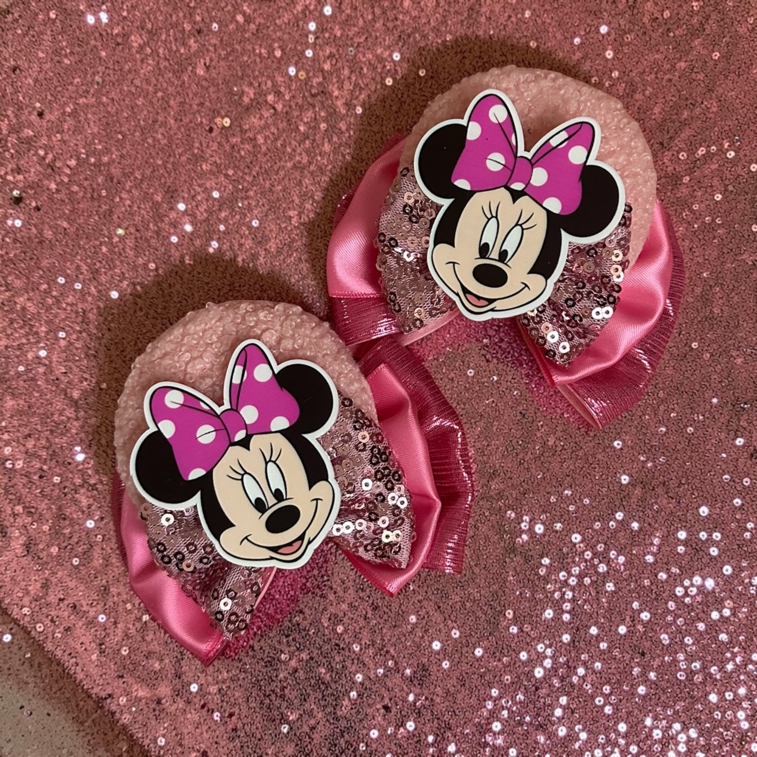 Minnie Mouse mouse ear piggy set
