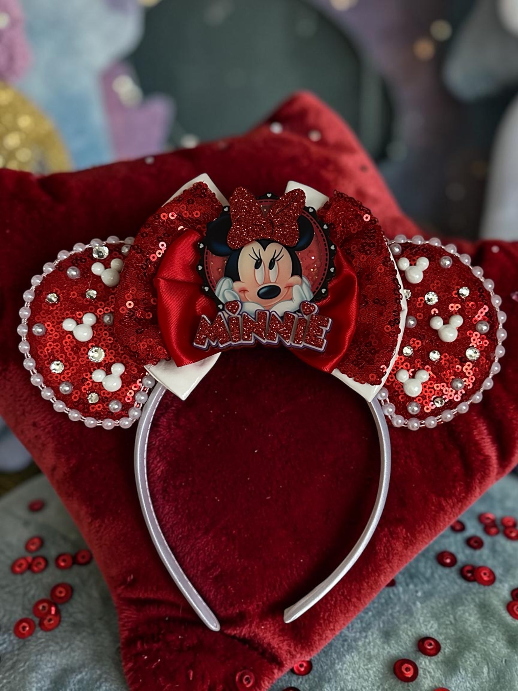 Minnie Mouse mouse ears
