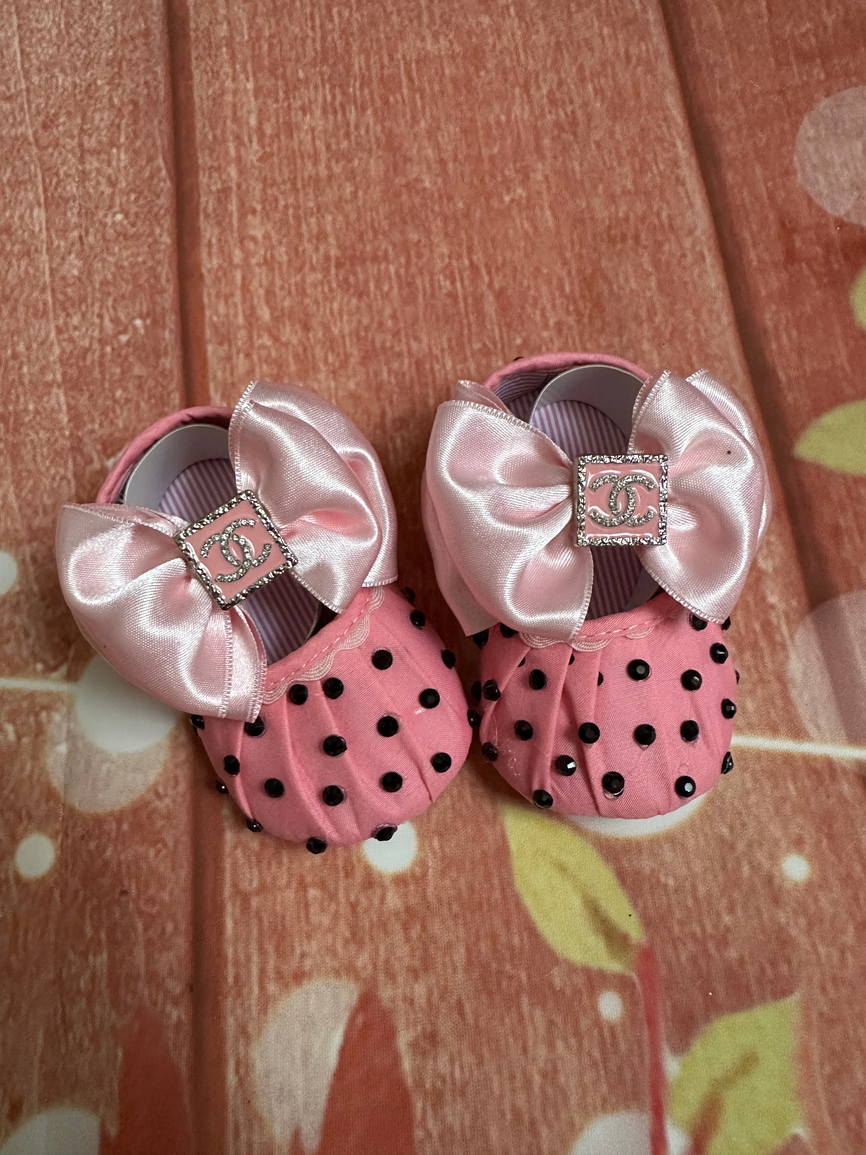 Size 2 baby shoes cc