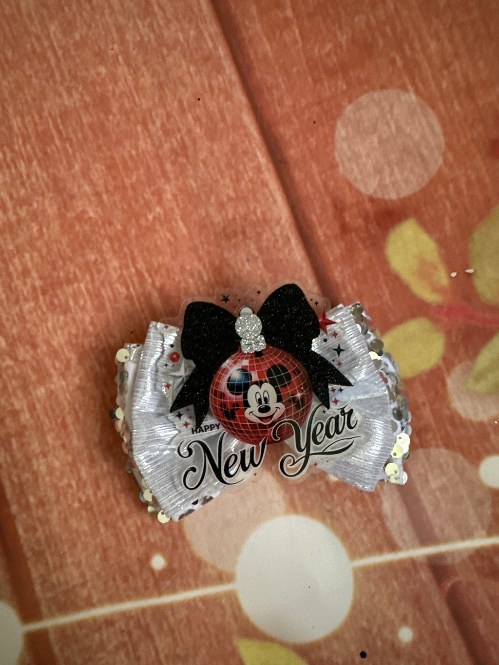Xl Disney new years bow