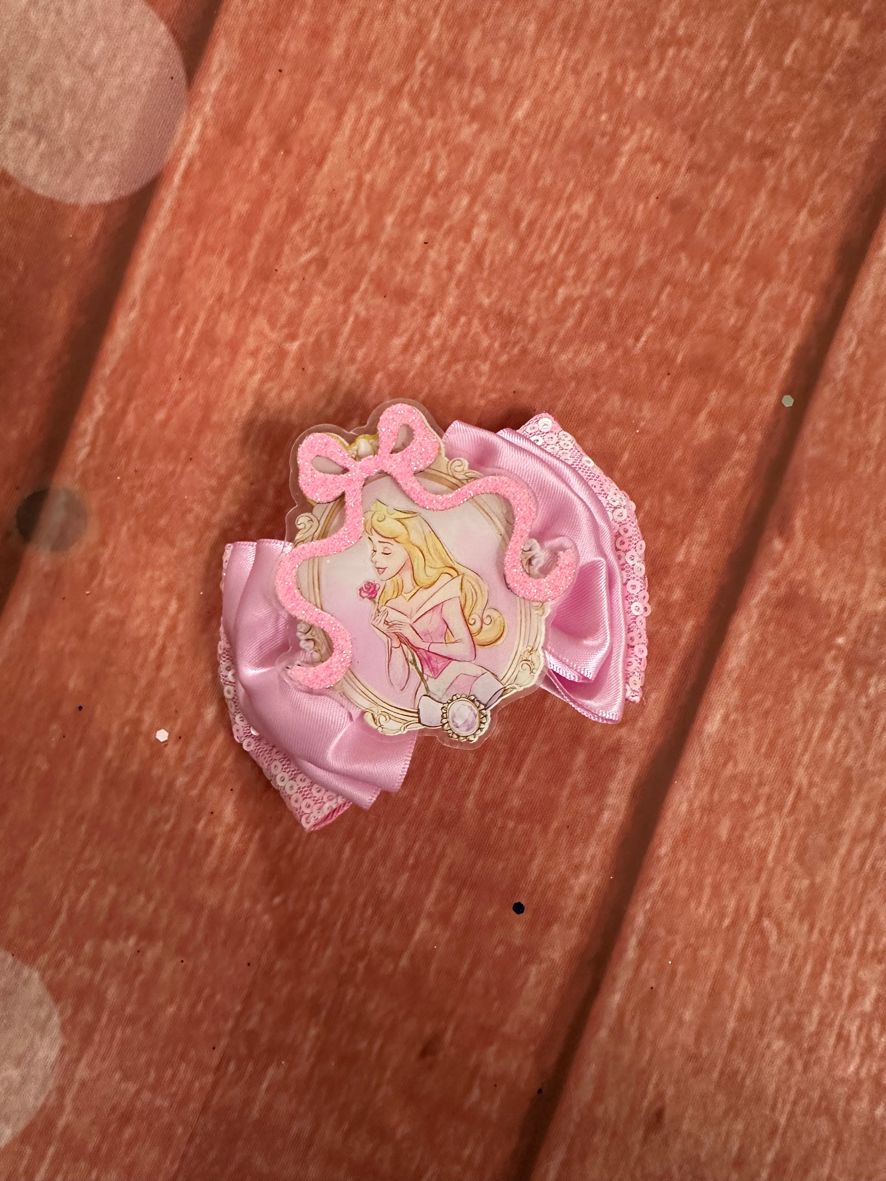 Aurora princess piggy bow