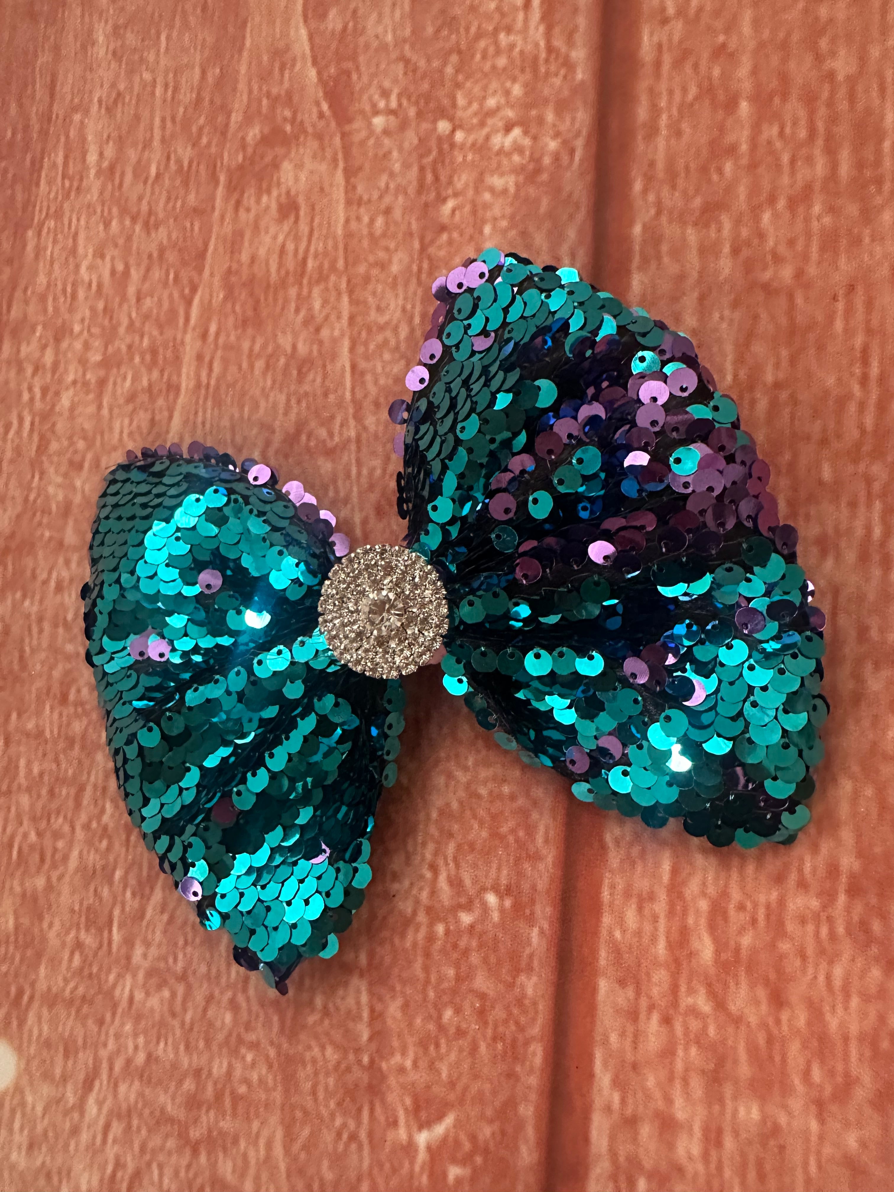 Mermaid flip sequin 5 inch clip