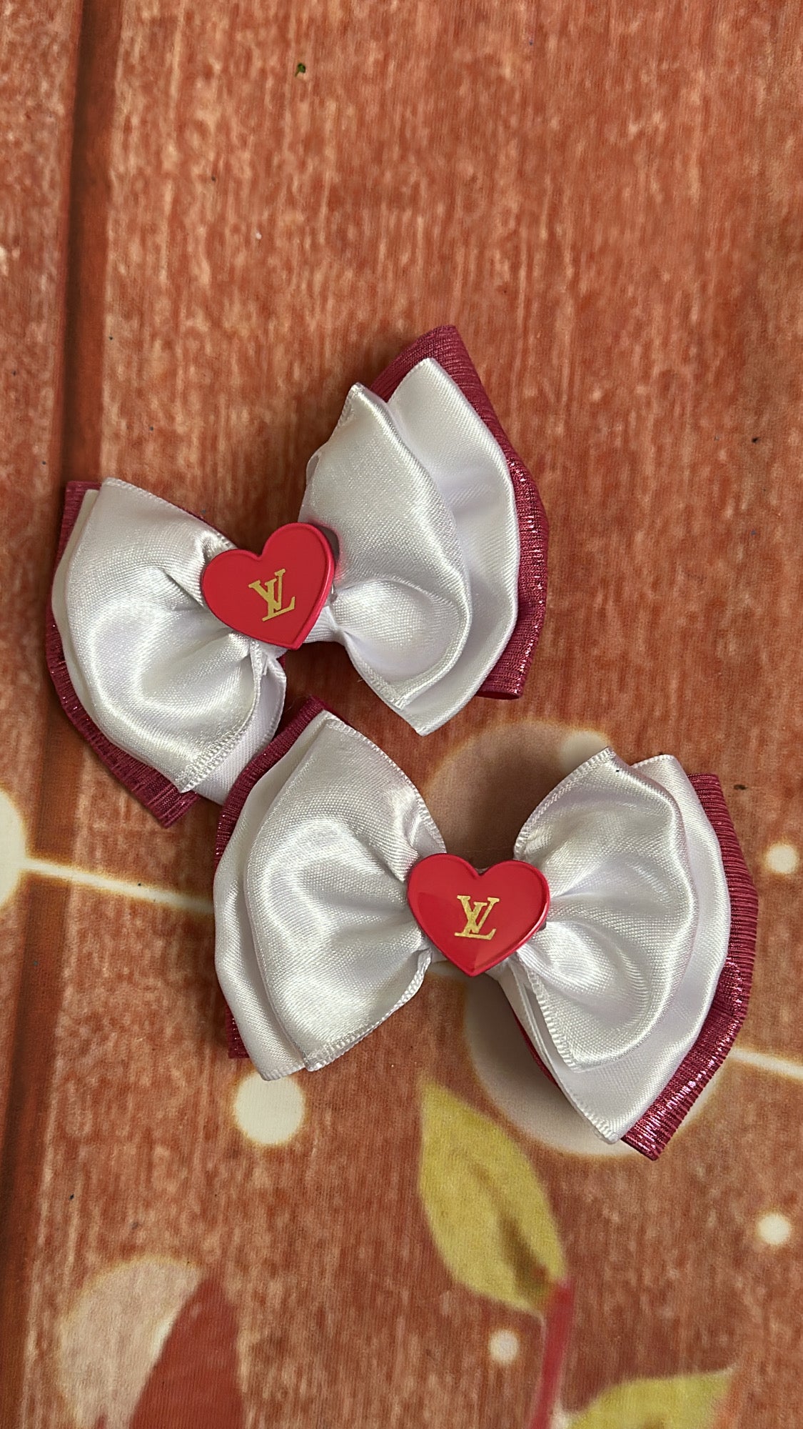 Hot pink LV piggy set
