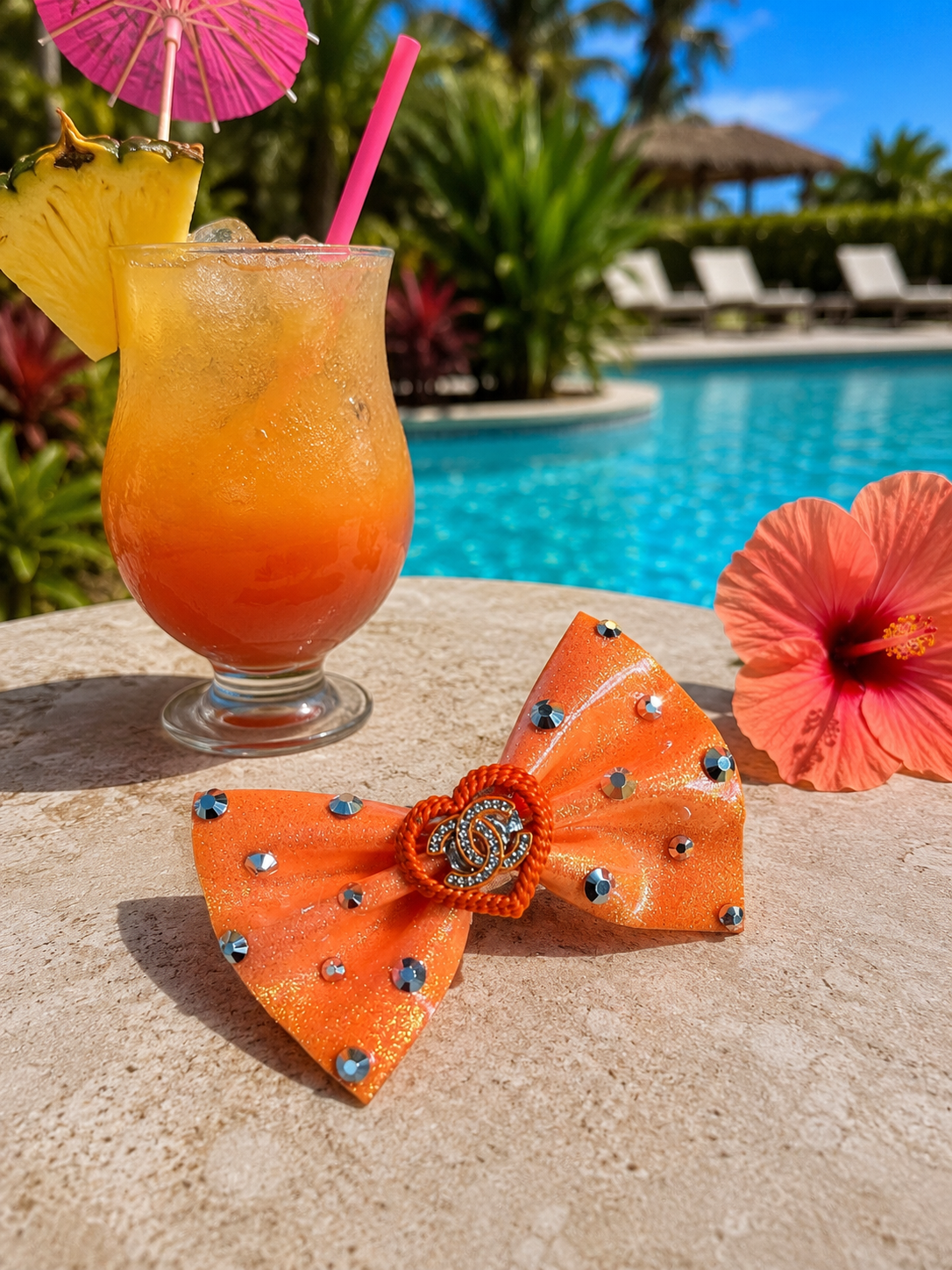 Piggy size pool bow