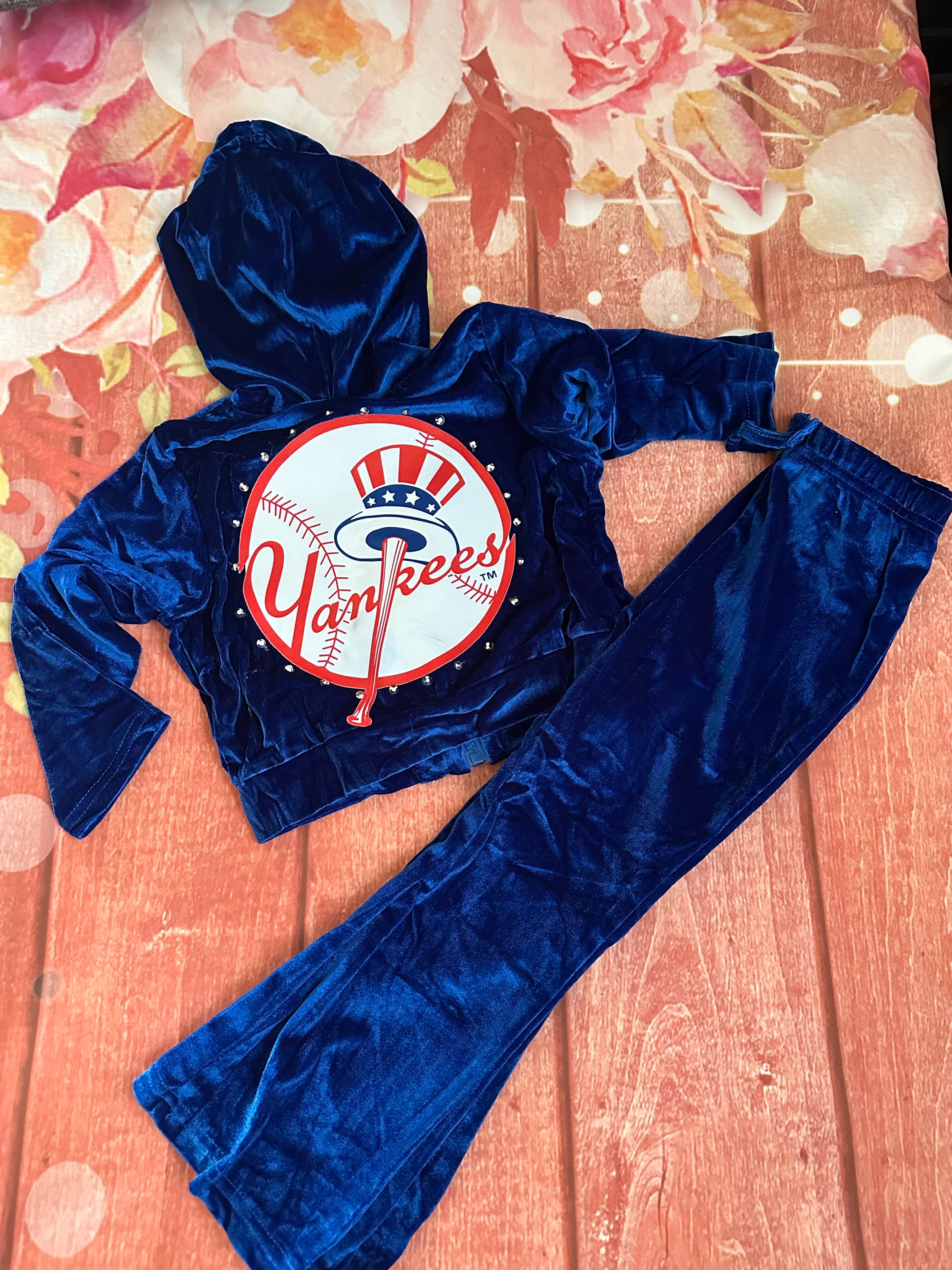 5y Yankees zip up set