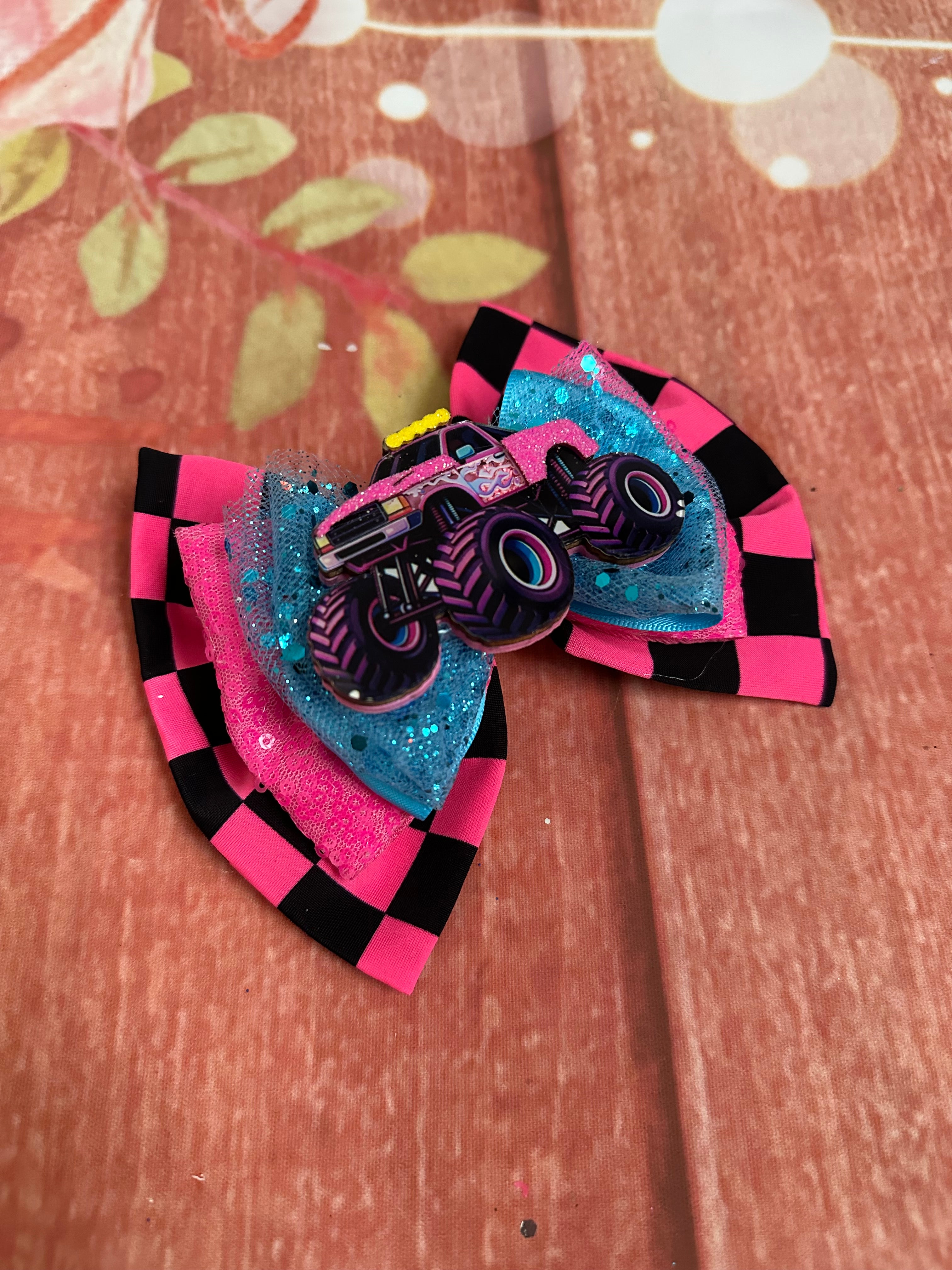 Monster truck 5 inch bow
