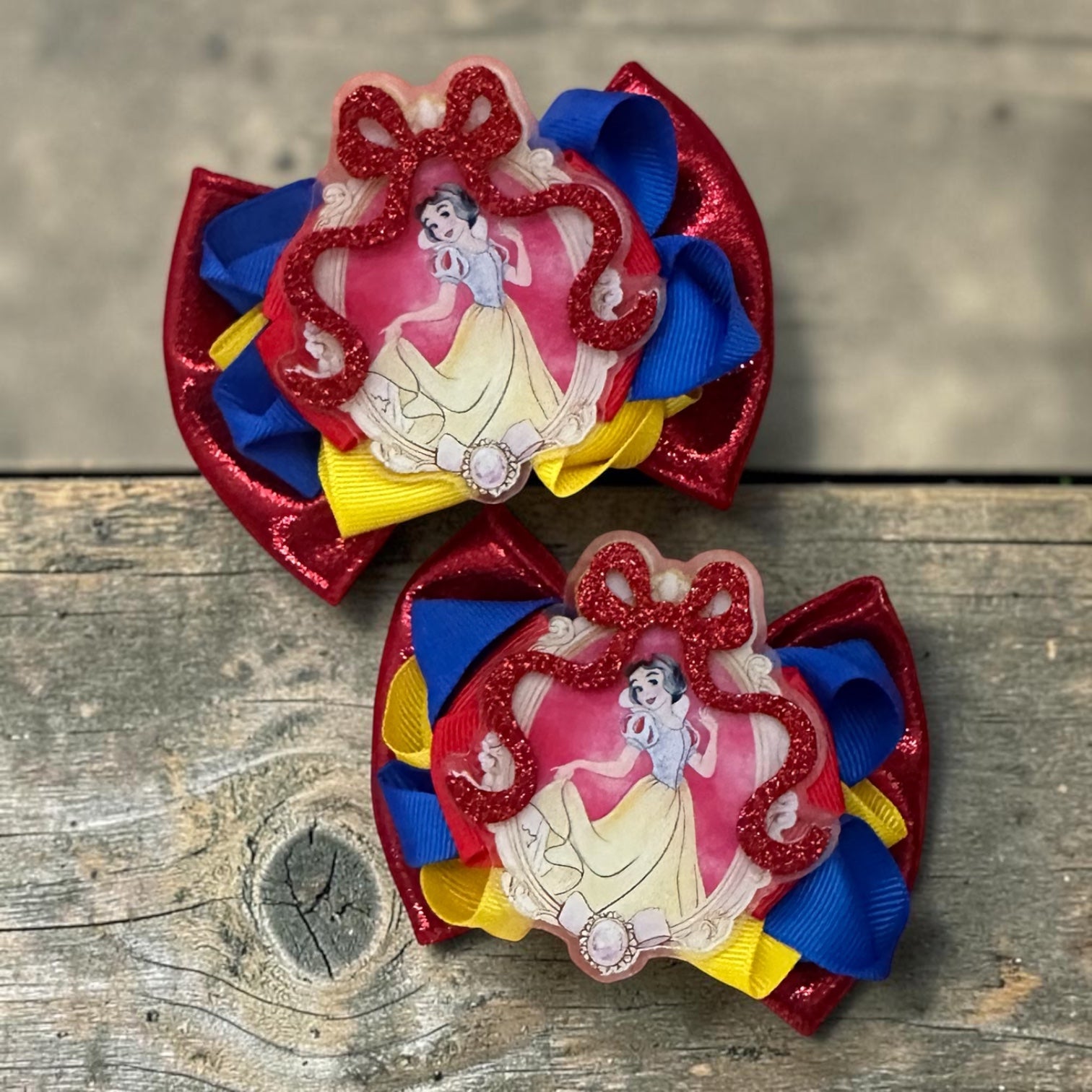 Snow White piggy clip