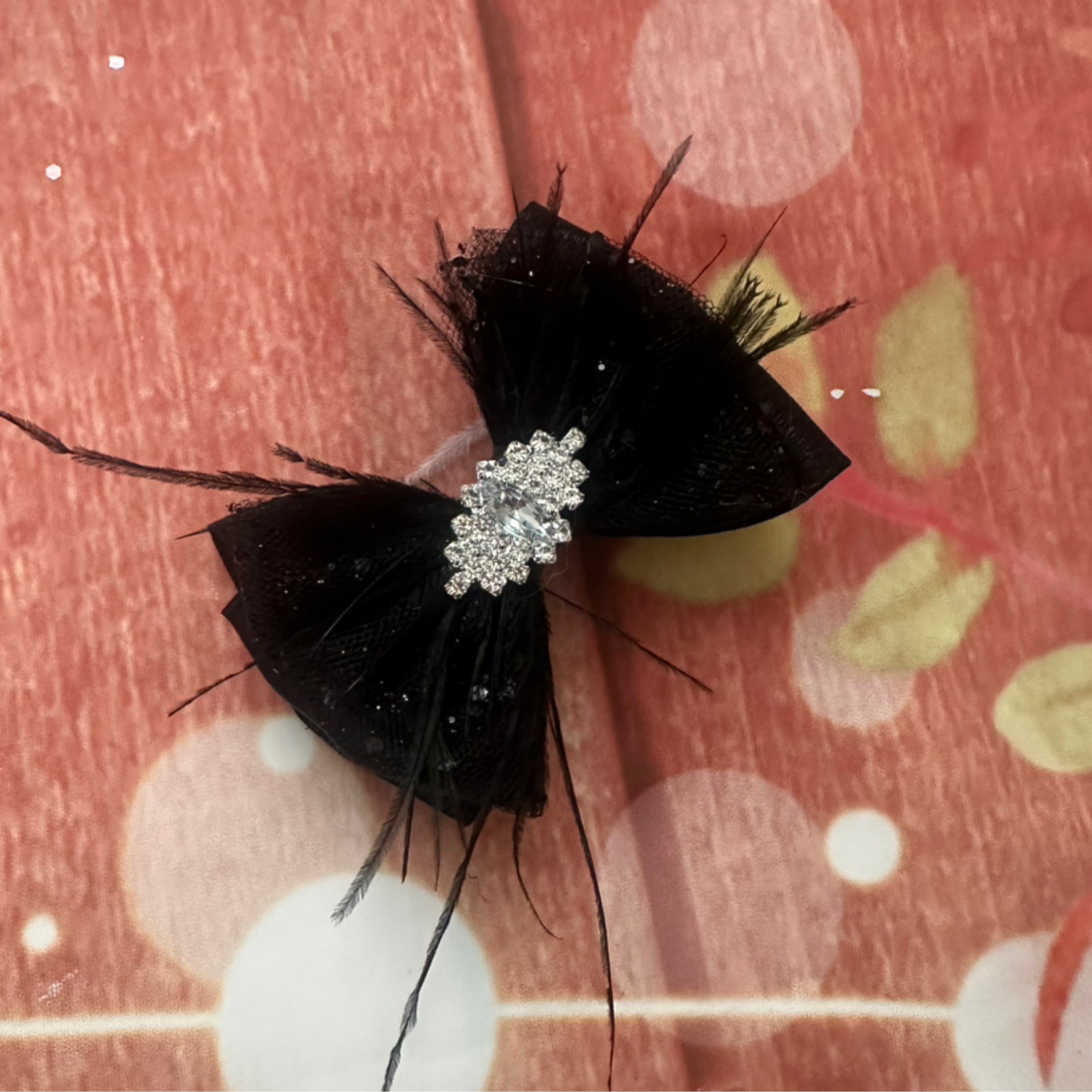 Piggy size tulle clip