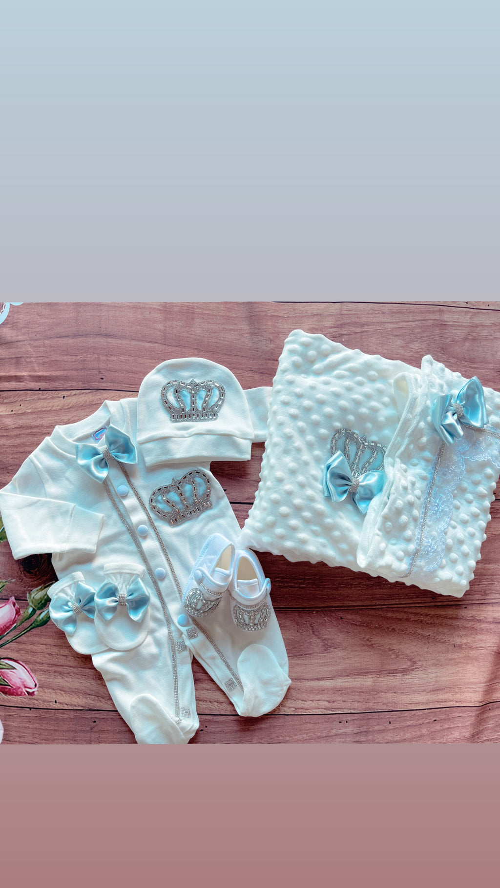 Baby bow prince blanket