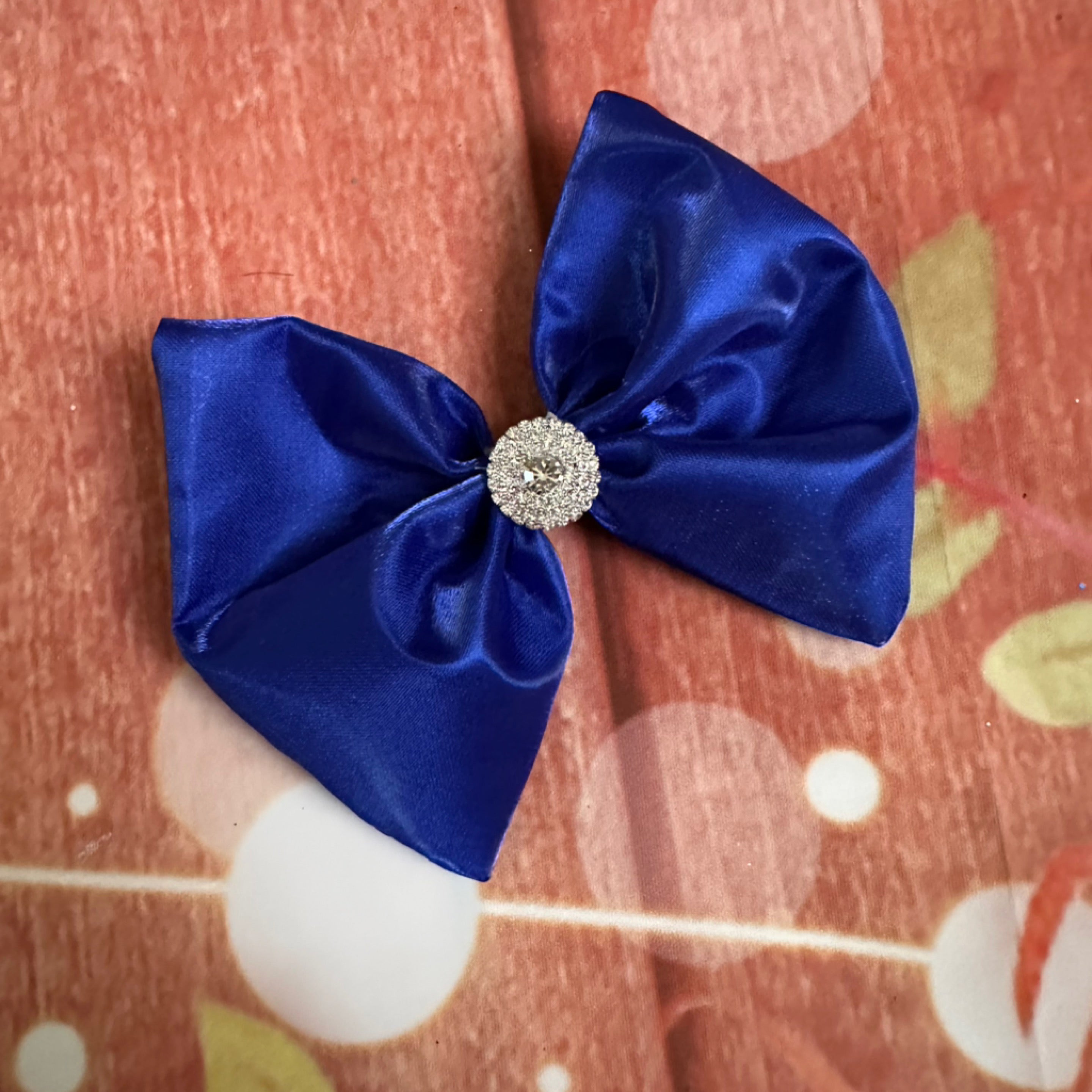 Liquid satin hair clip 5 inch