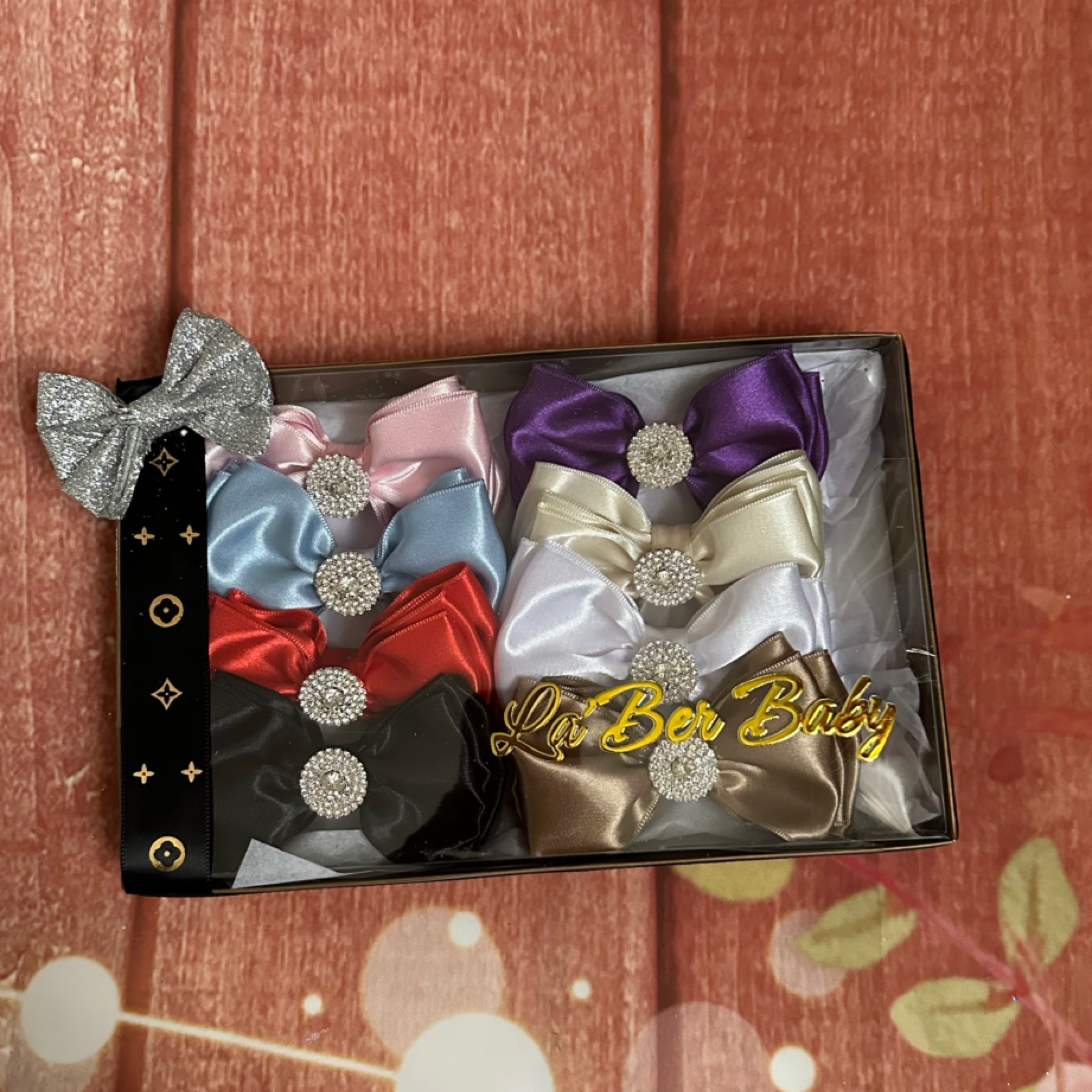 8 piece gift set piggy clips