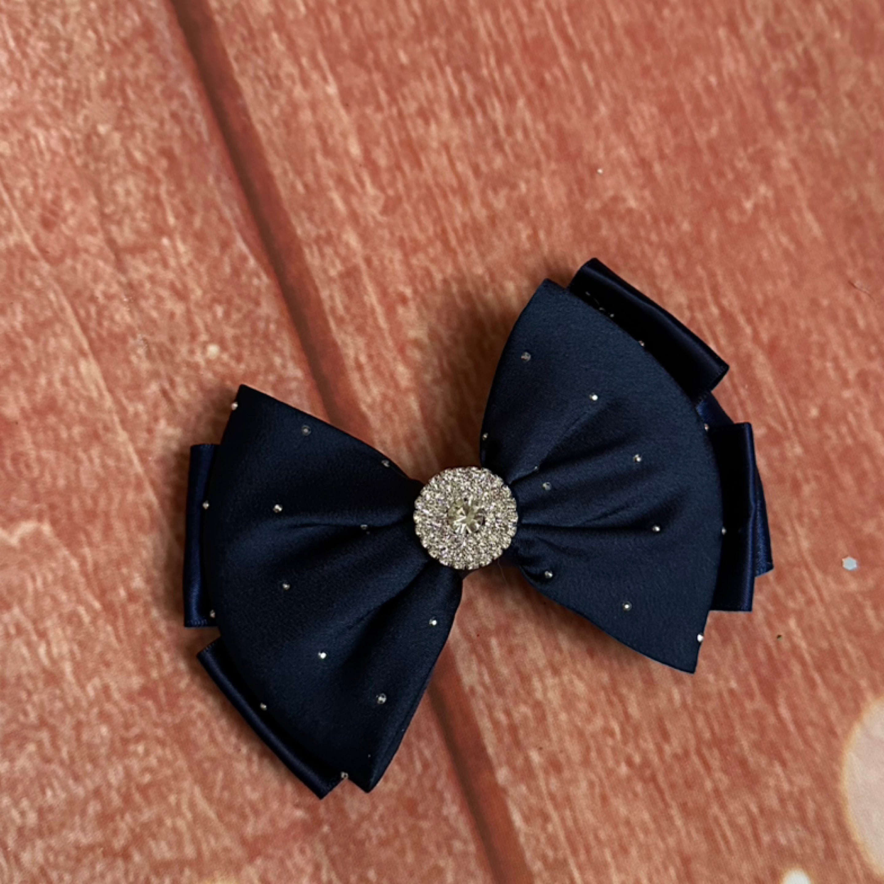 Navy 4 inch hair clip