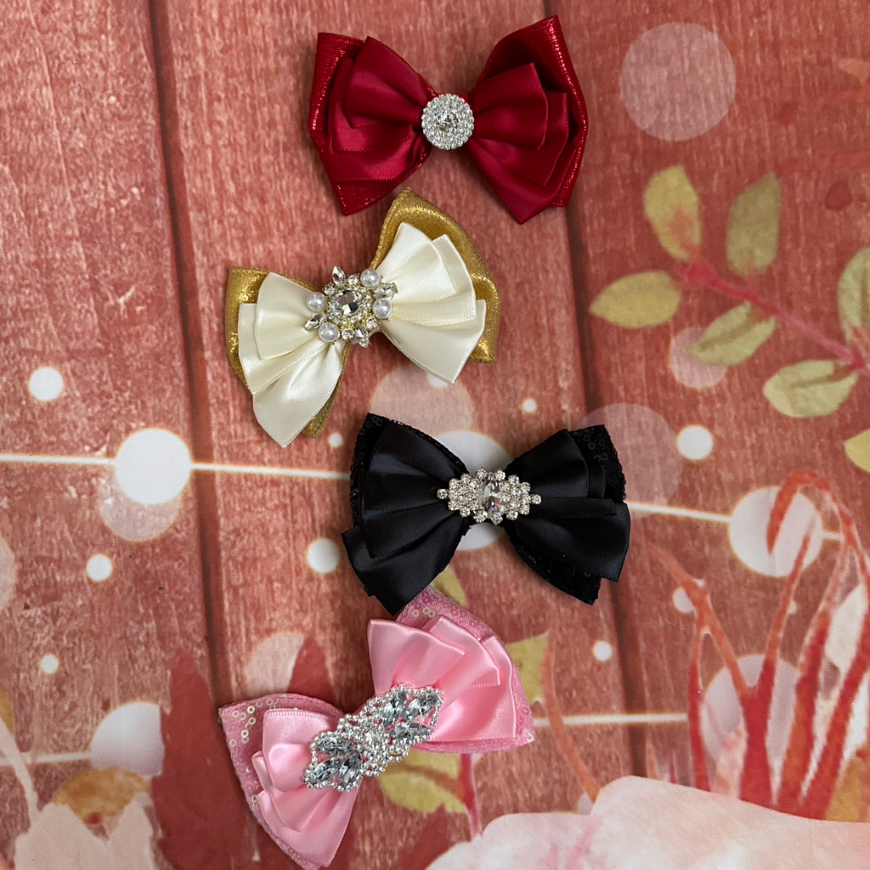 Gift set. Set of 4 piggy clips