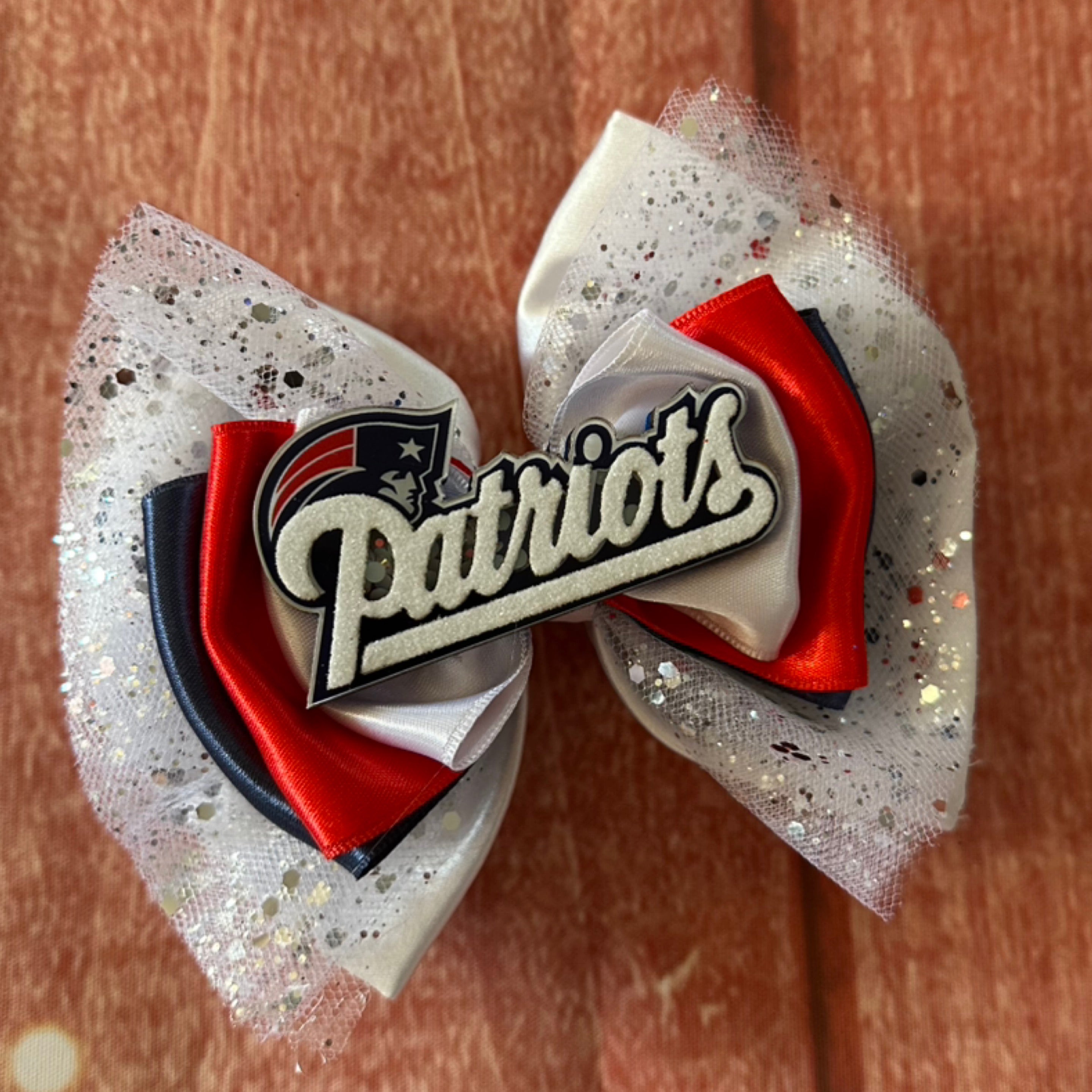 Patriots 6 inch bow