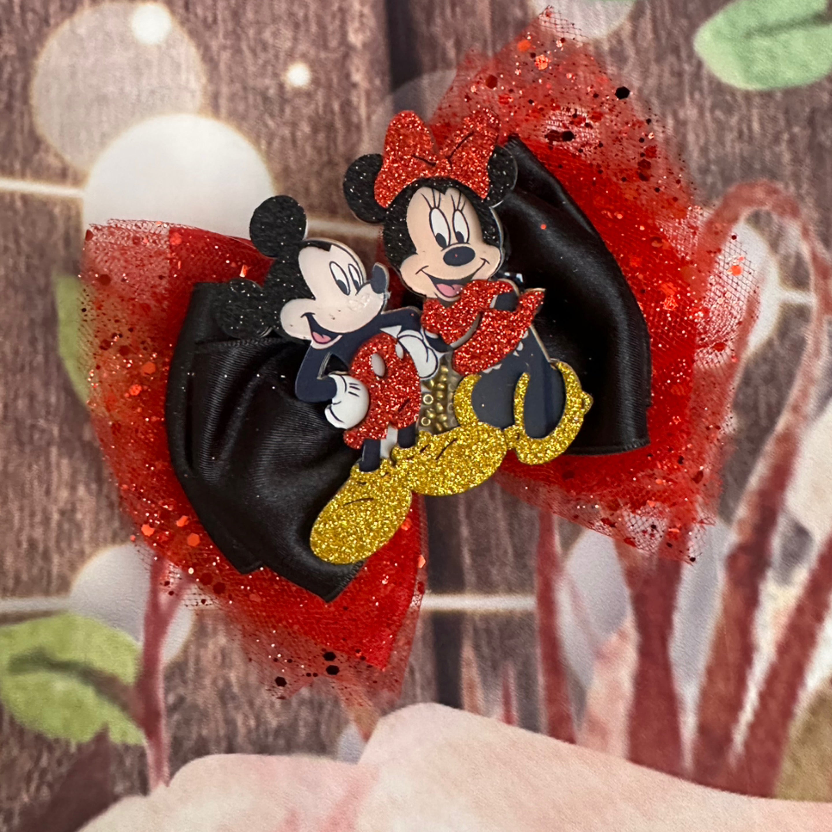 Minnie Mouse hair bow