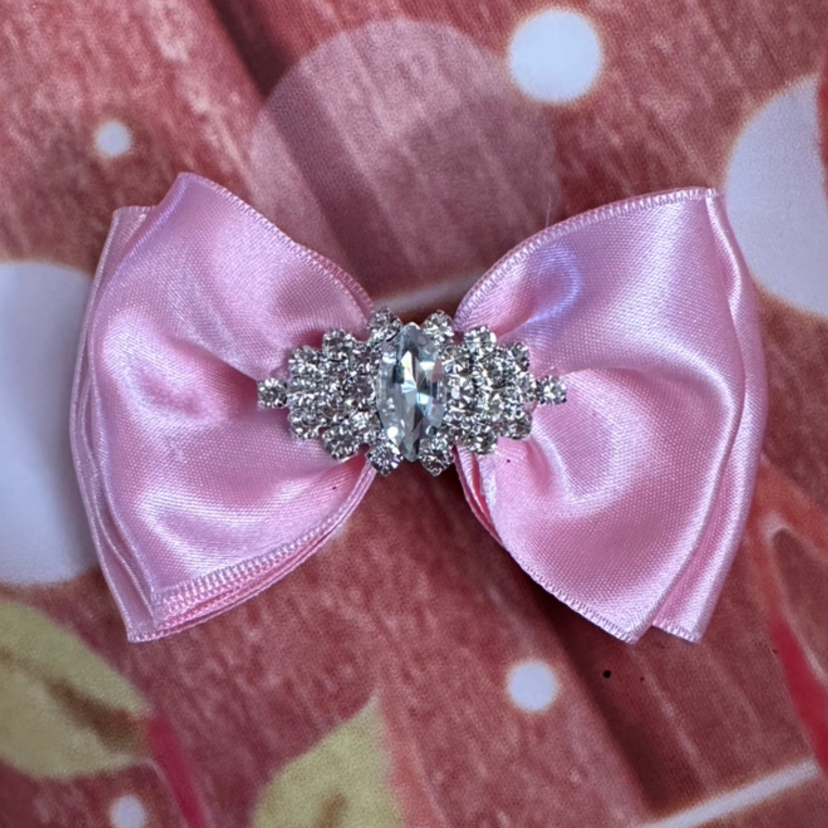 Pink piggy clip