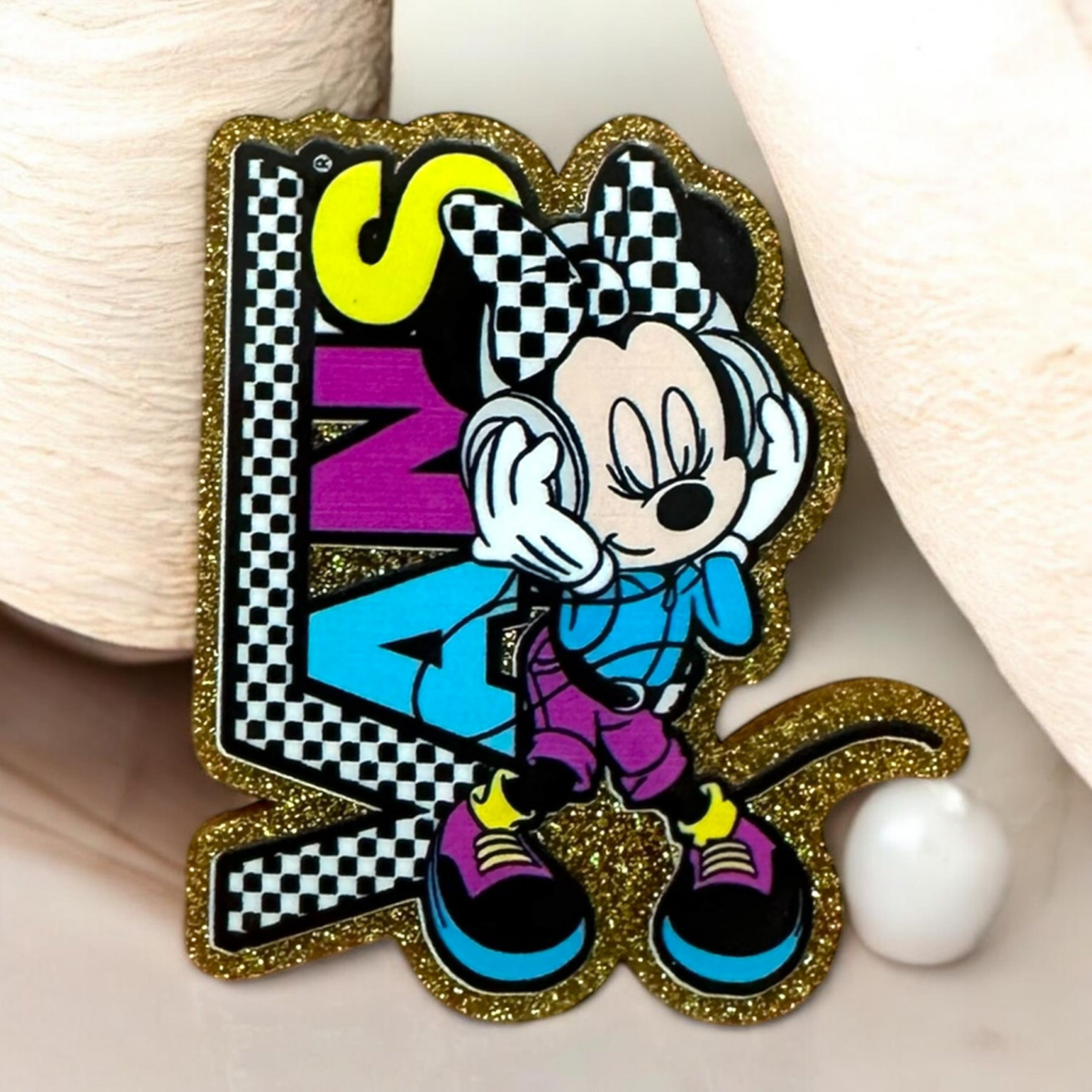 Velcro Minnie Mouse center