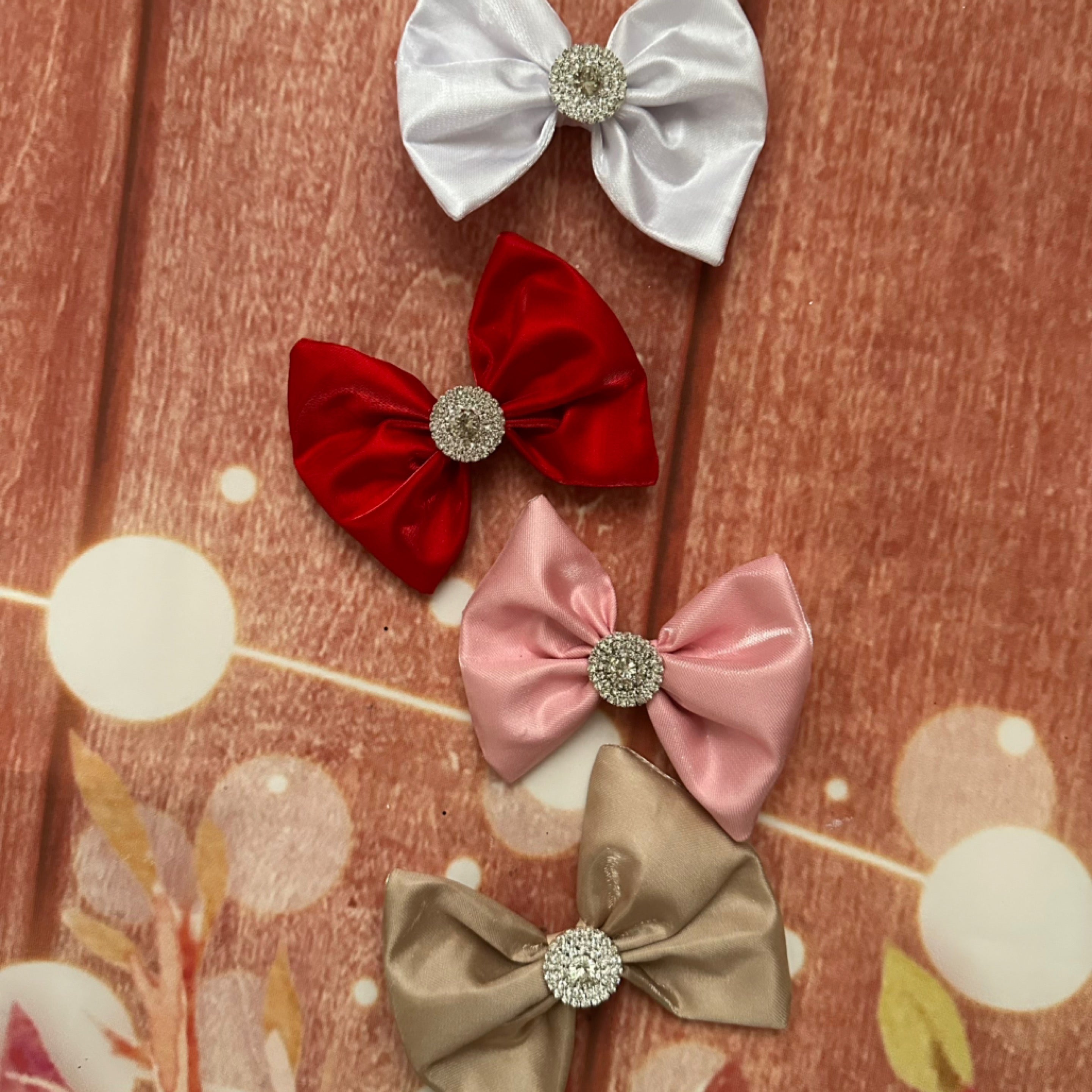 Liquid satin piggy clip