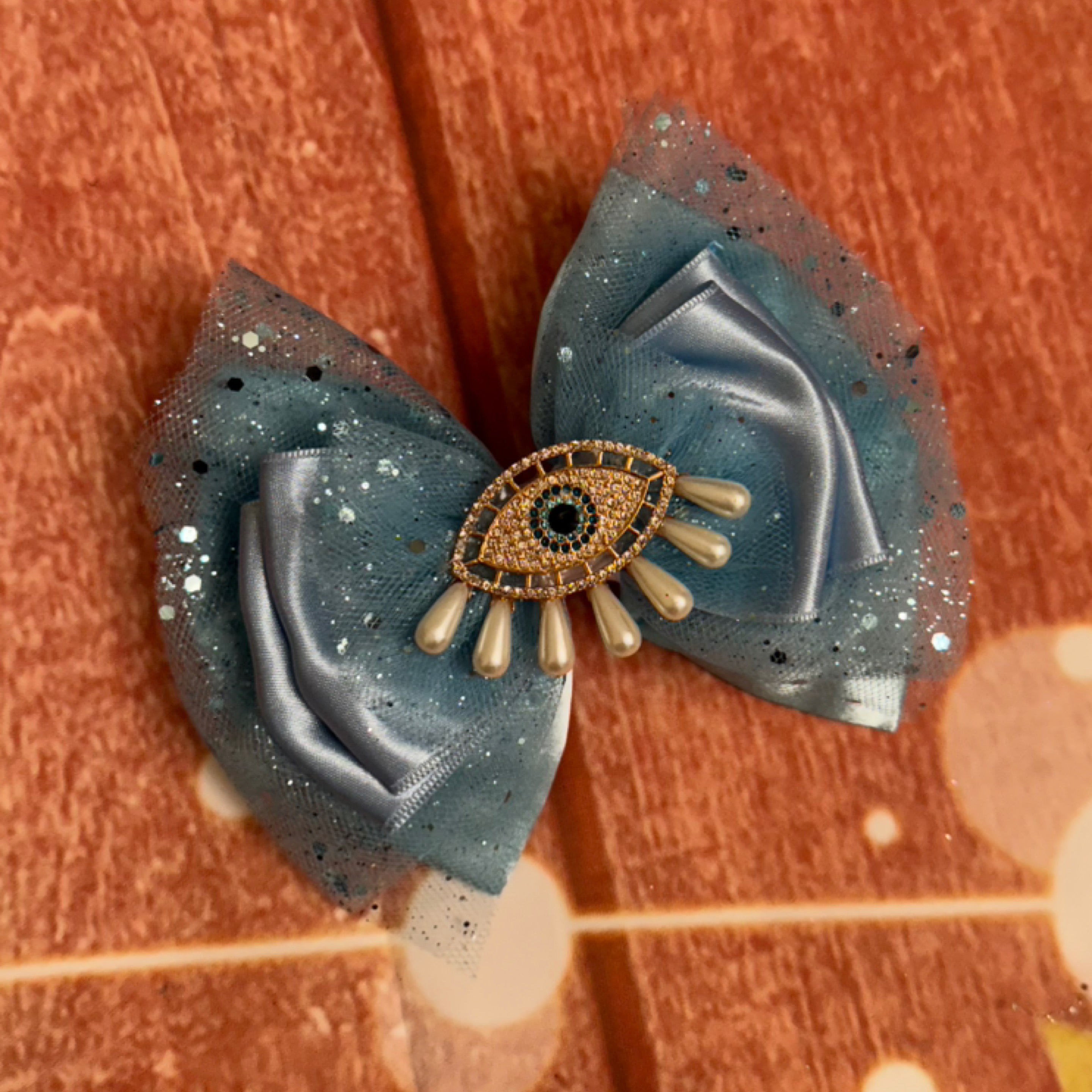 Evil eye 6 inch bow