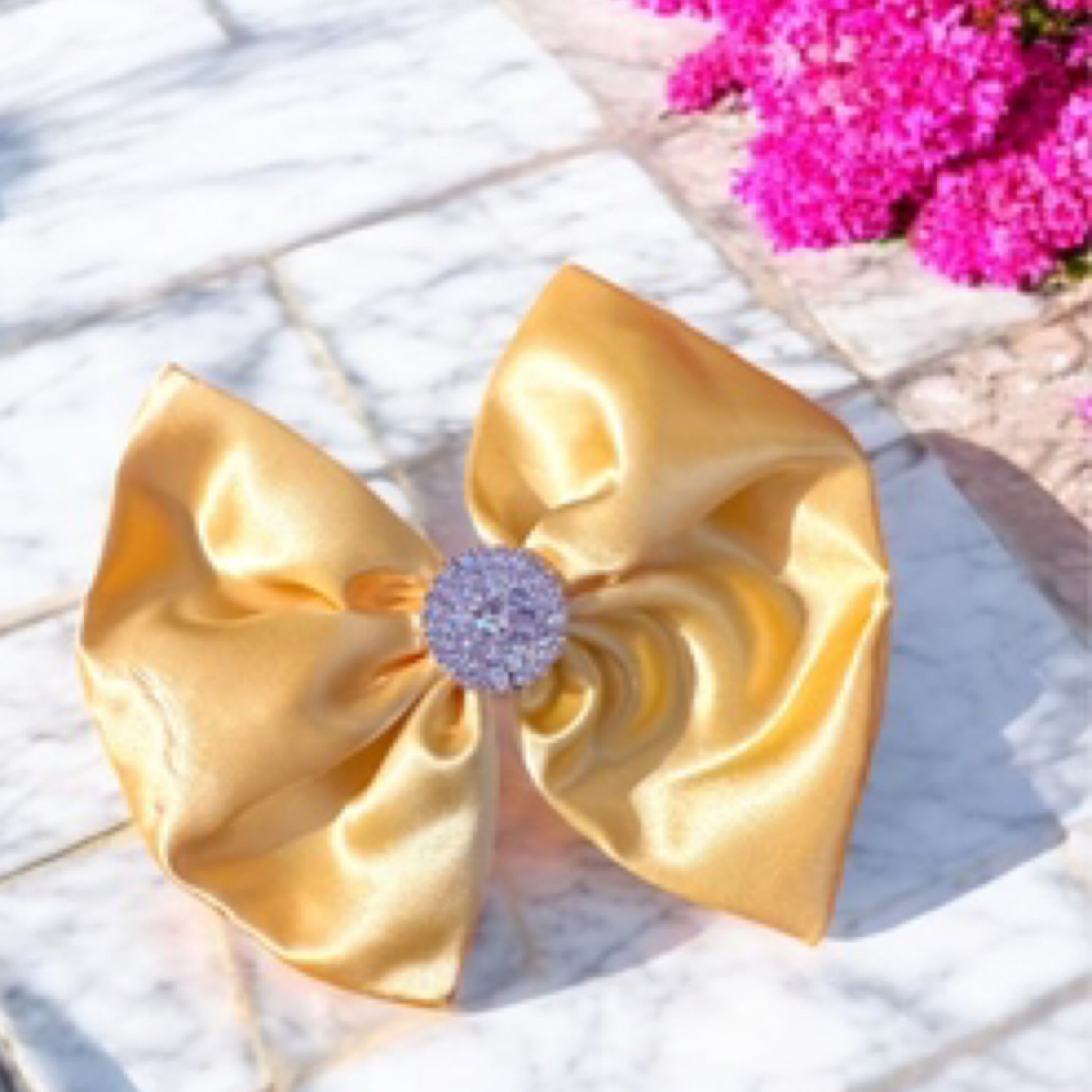Neon yellow hair clip