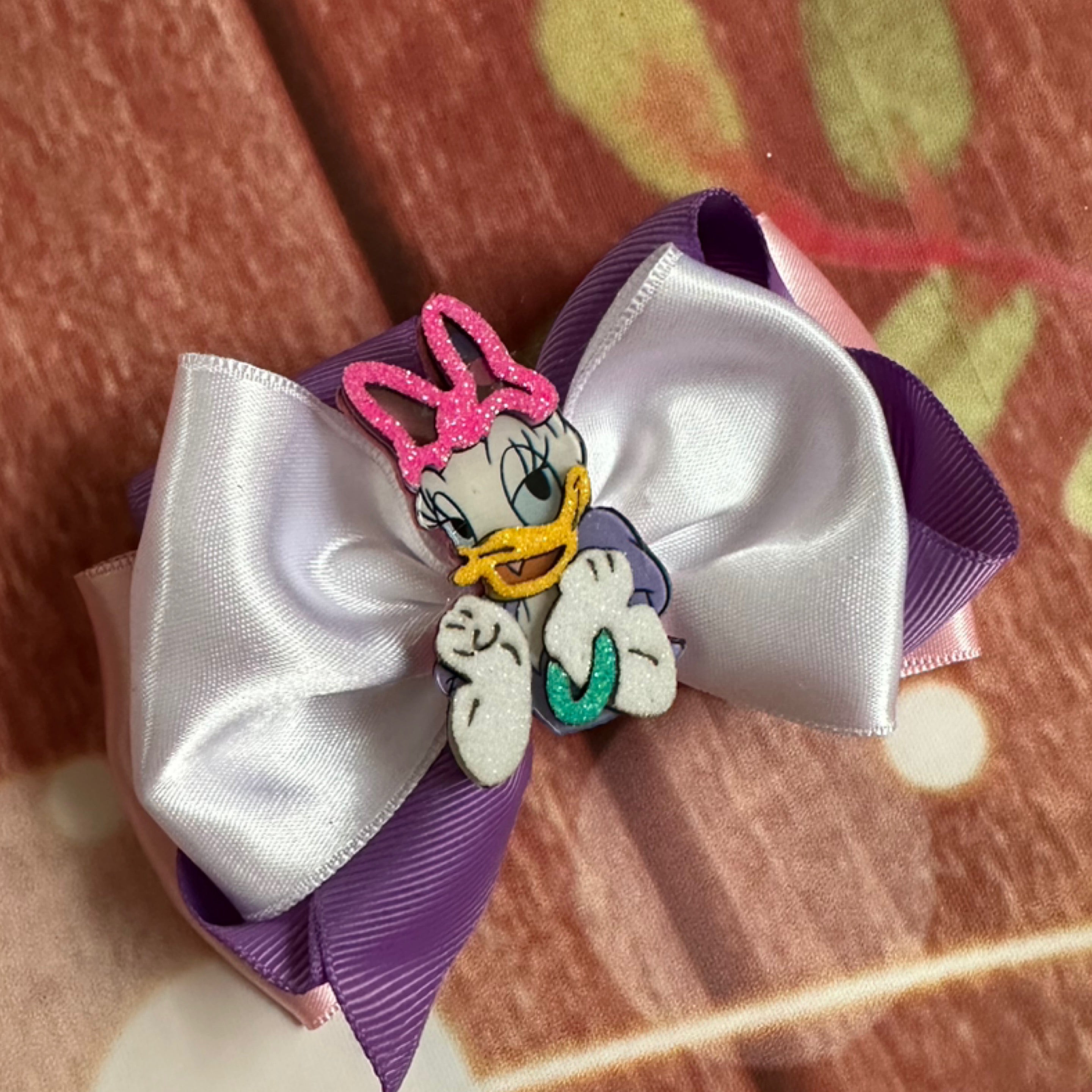 Daisy Duck piggy single clip