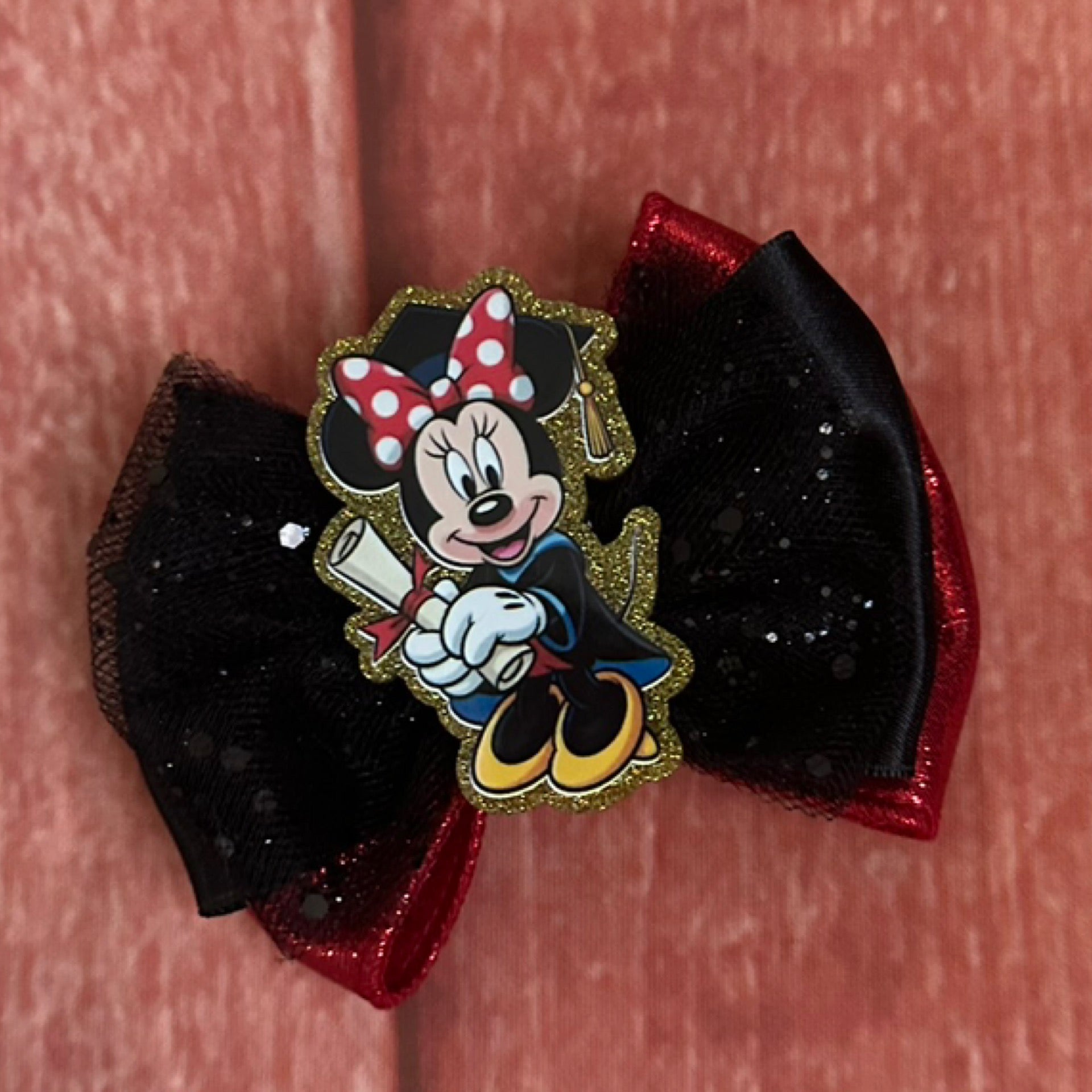 Graduation piggy bow
