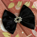 Black liquid satin 5 inch clip