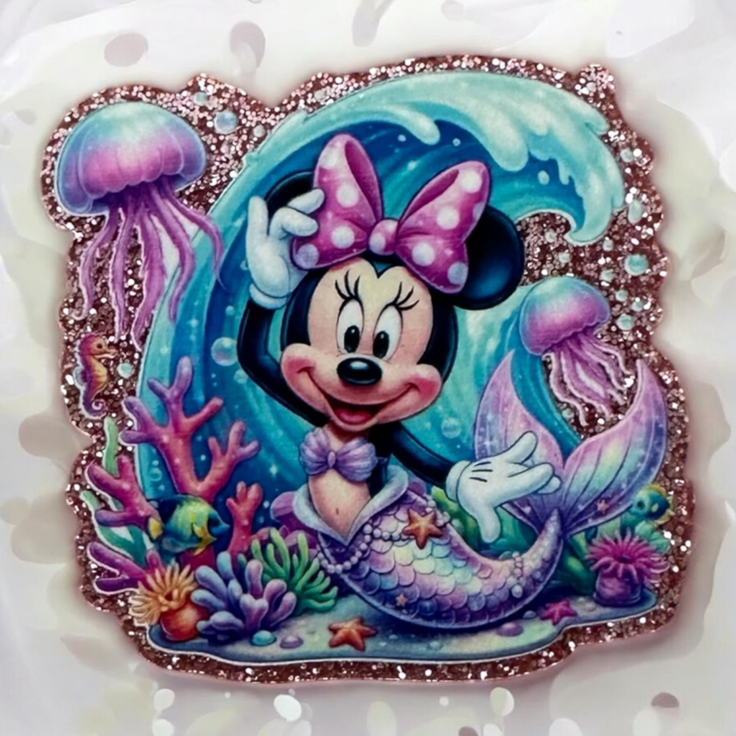 Velcro Minnie Mouse center