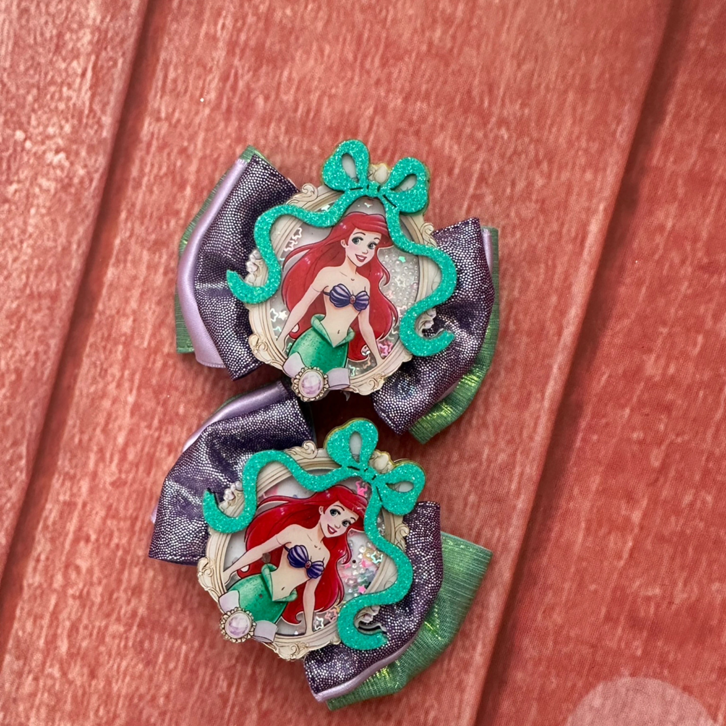 Ariel piggy bow