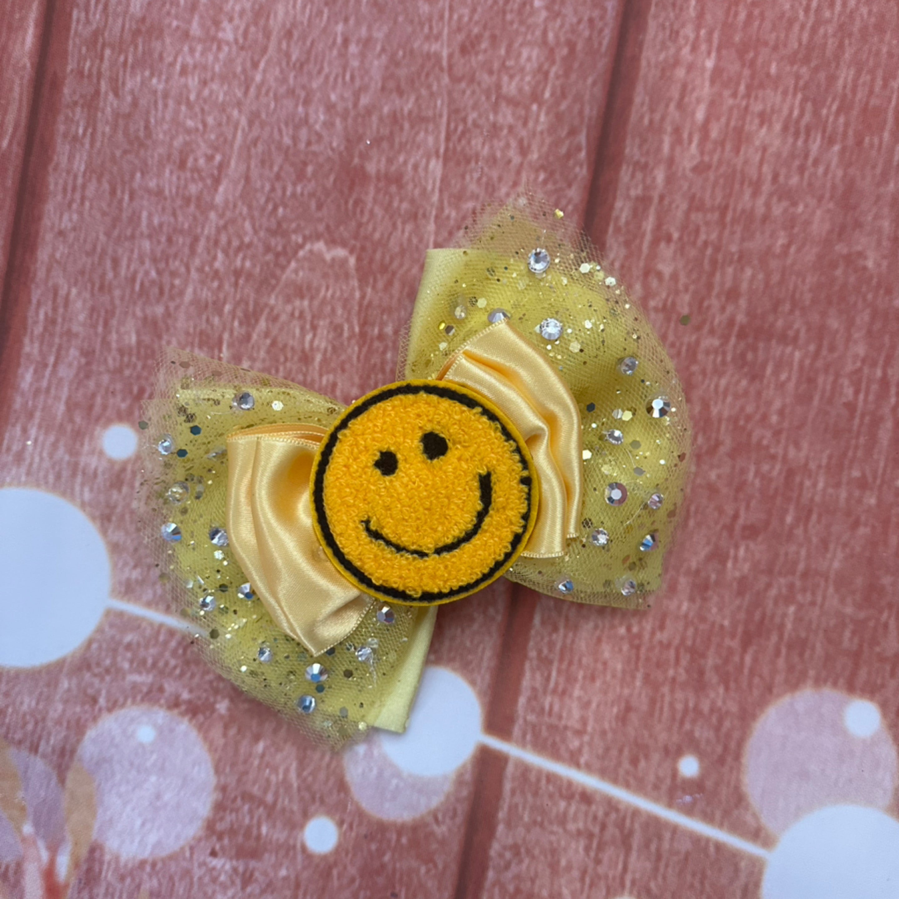 Happy face hair 5 inch bow