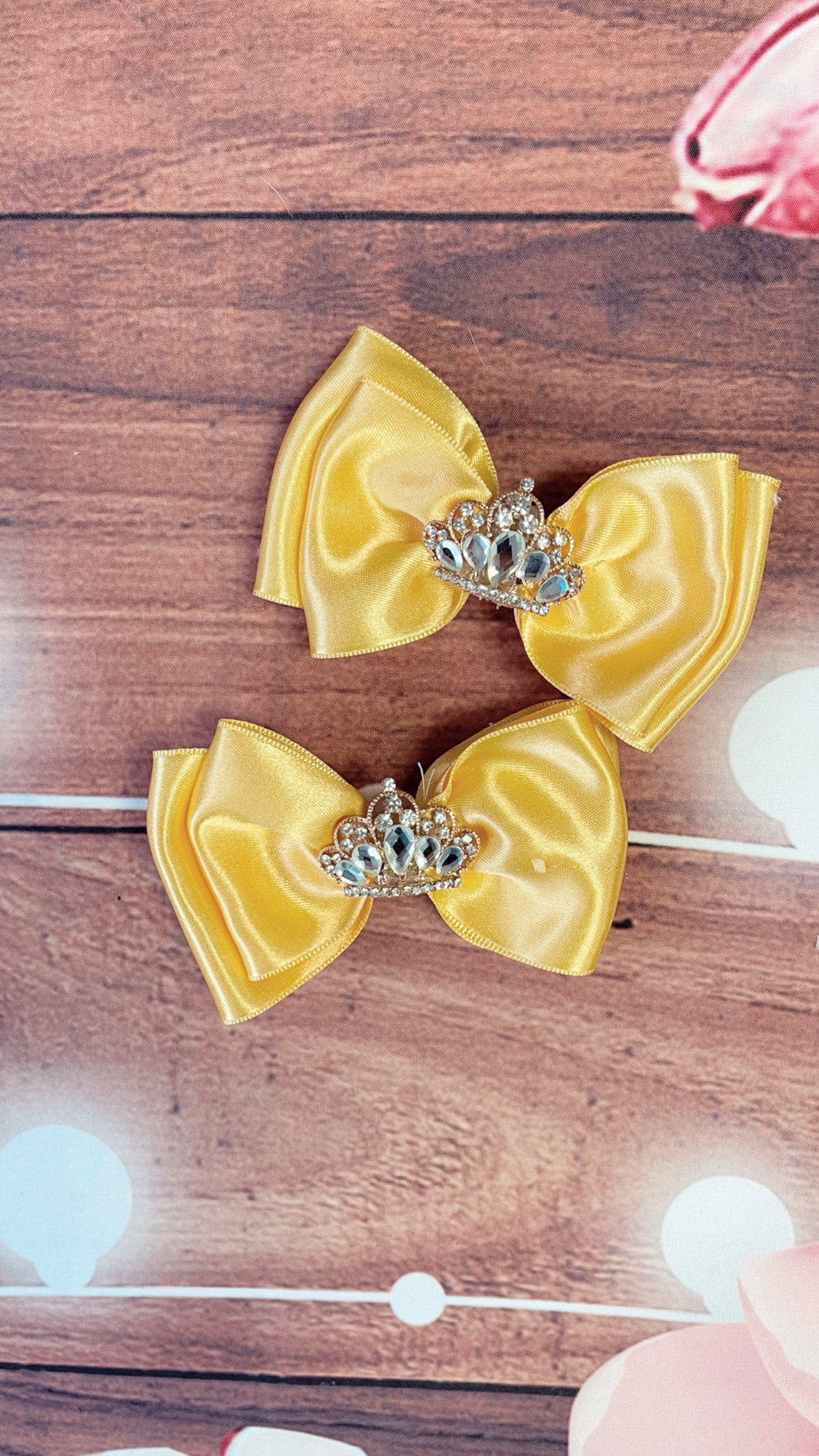 Yellow princess head accessory