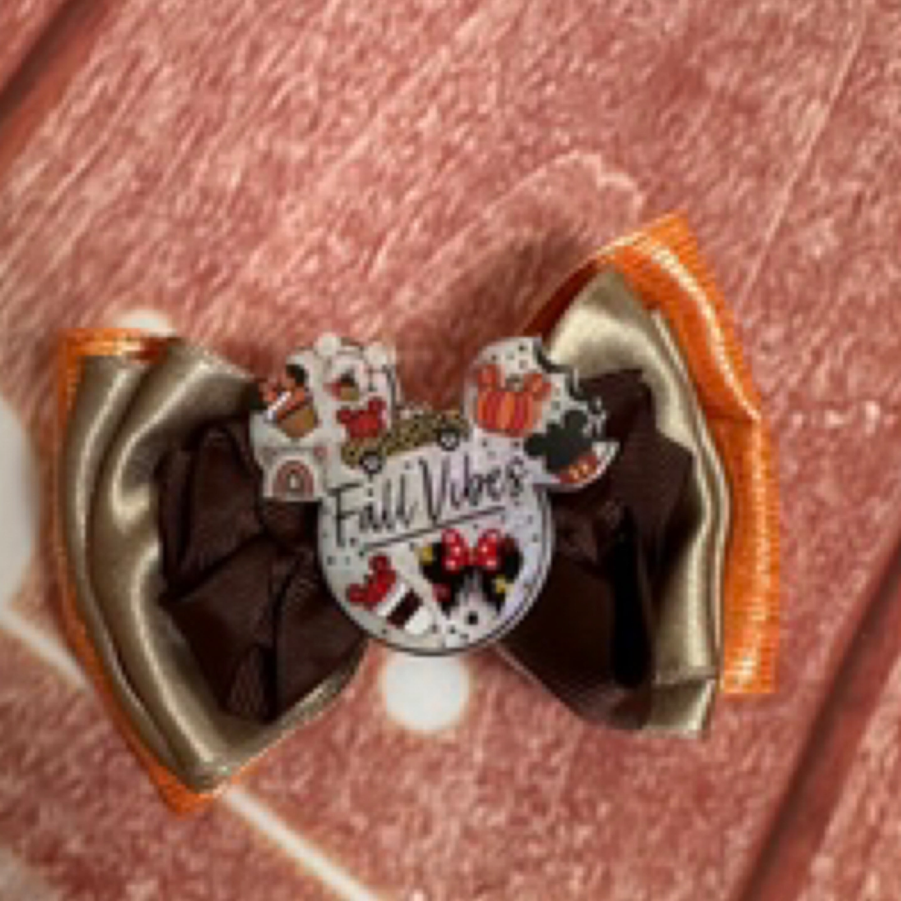 Disney Thanksgiving piggy clip