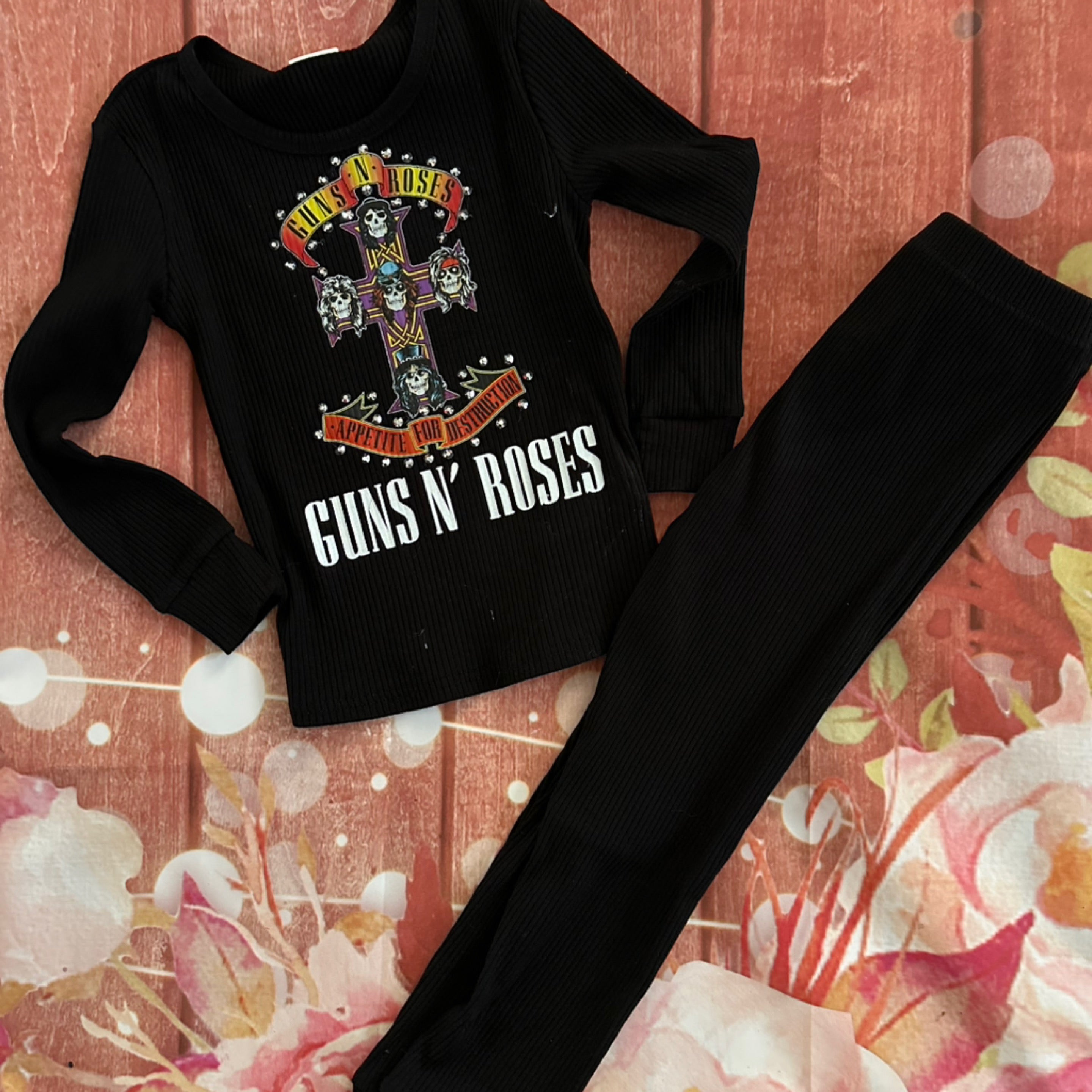 7y Guns N’ Roses lounge set ready to ship