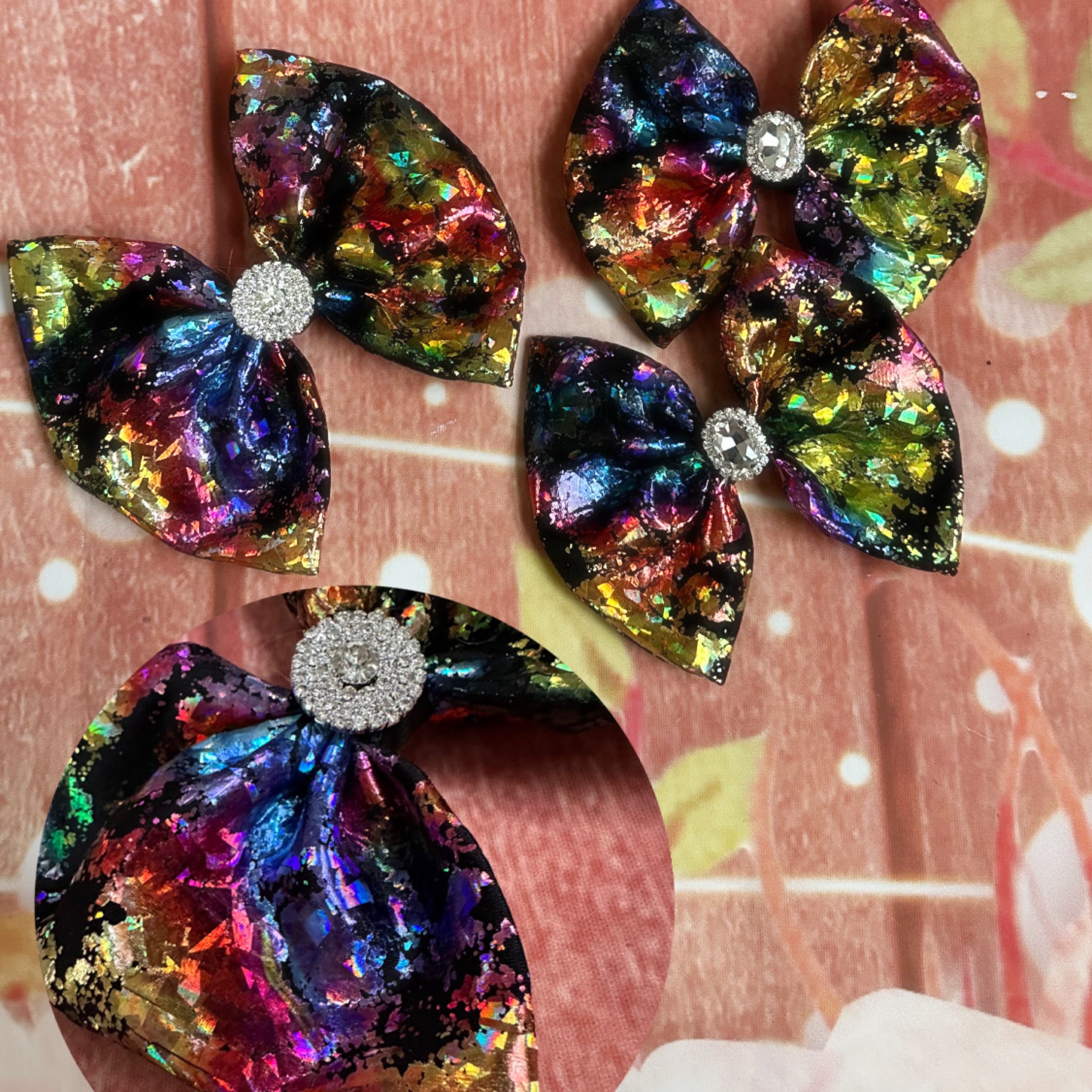 Shimmer crystal bow