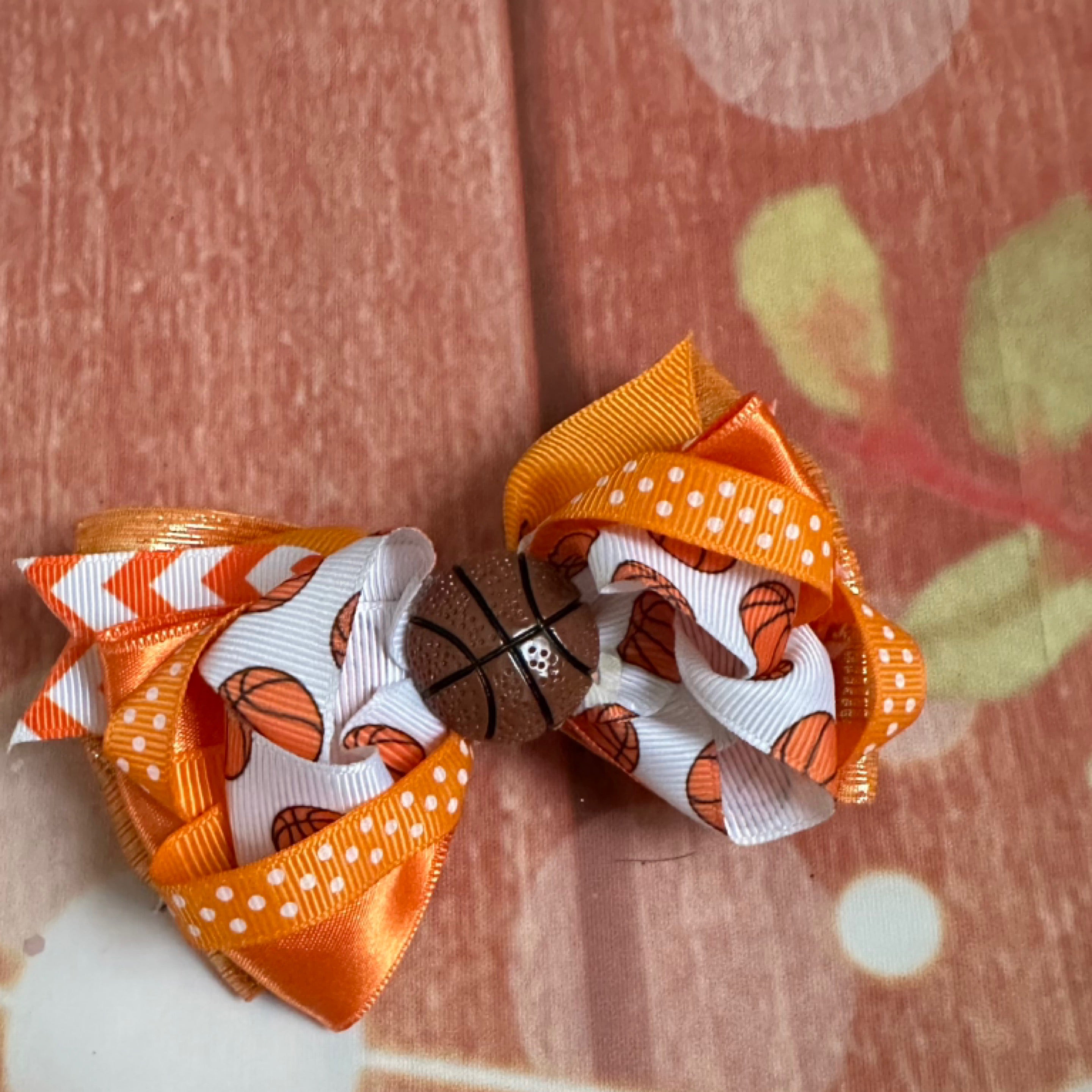 Basketball piggy size clip