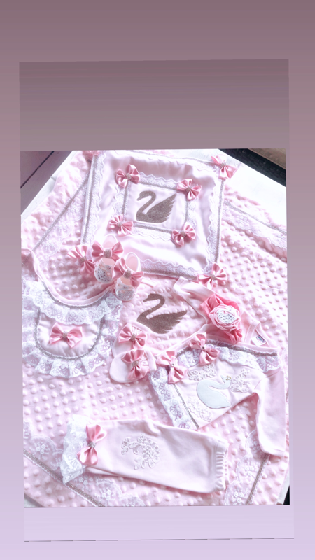 The complete swan set