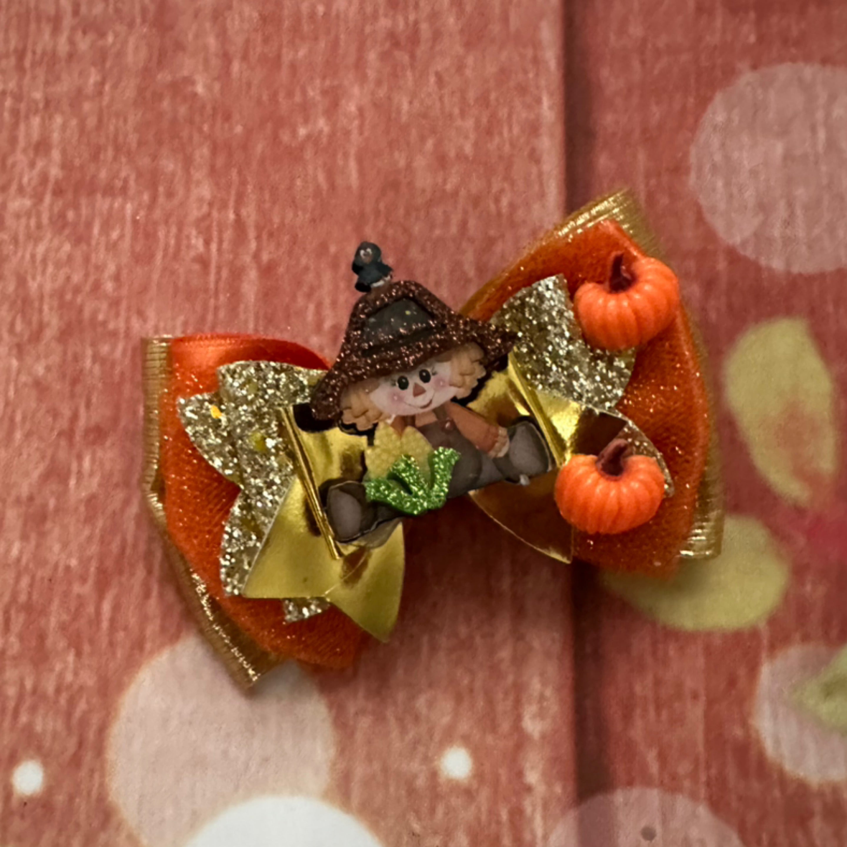 Fall scarecrow piggy clip