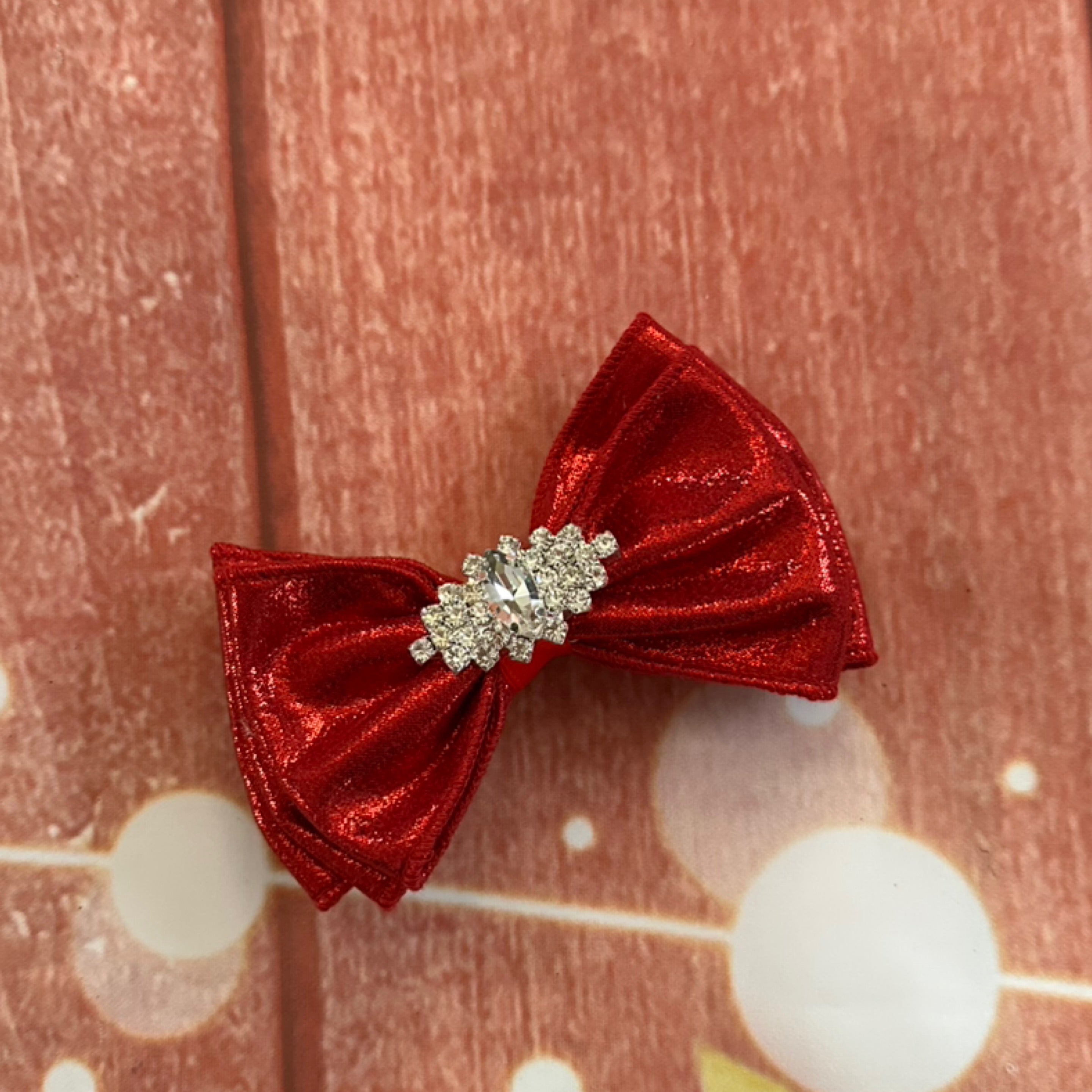 Red shimmer piggy clip