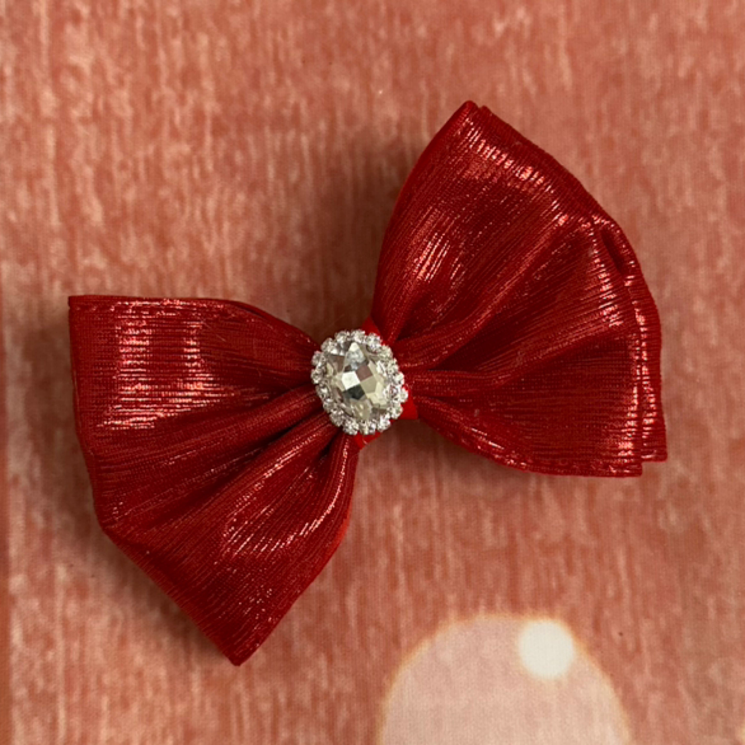 Red shimmer piggy clip