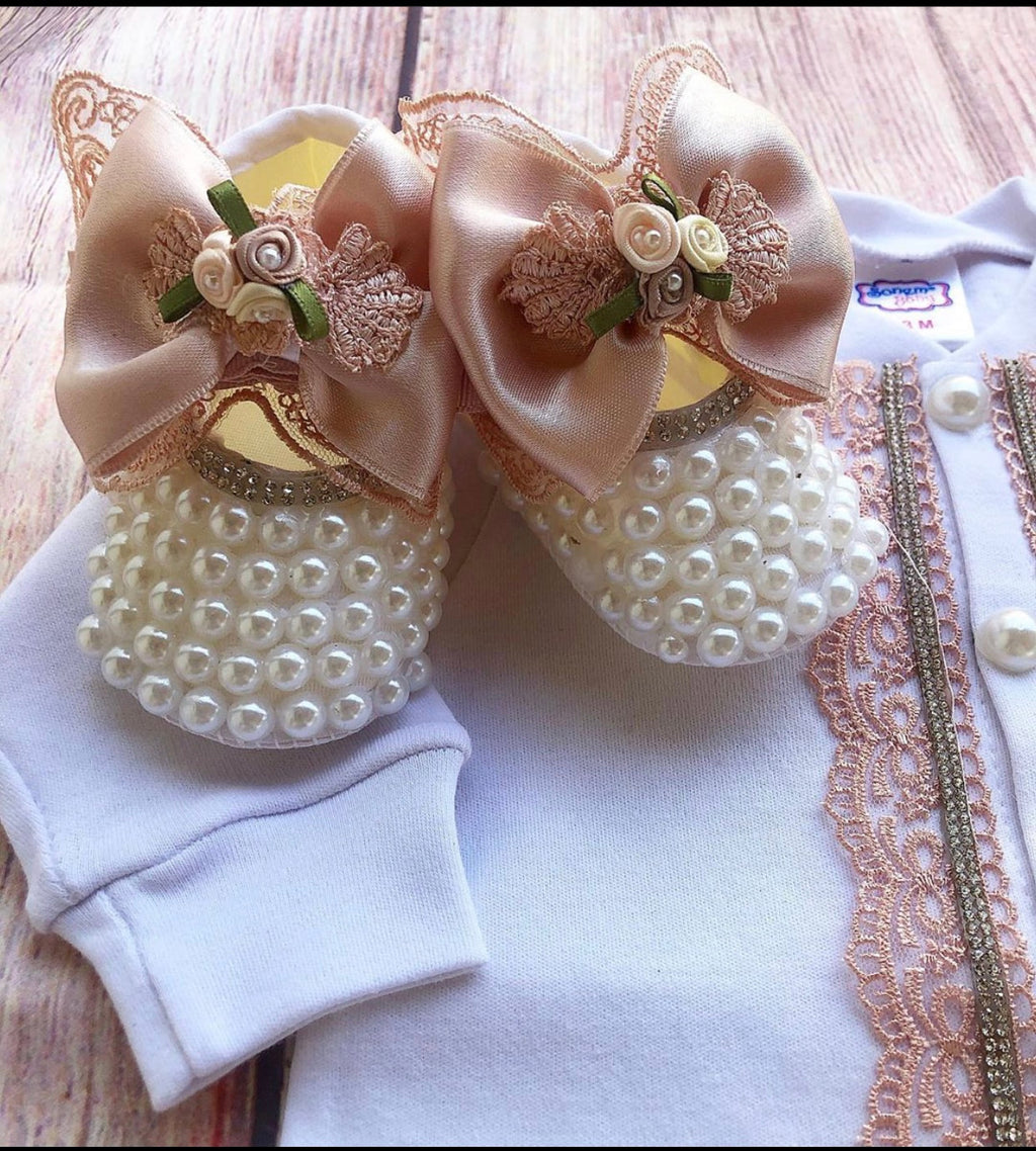 Baby coming home outfit